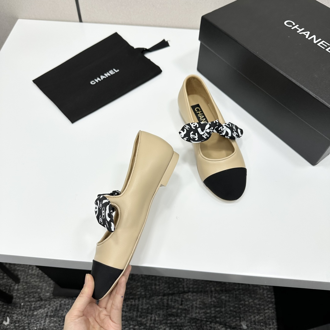 Luxury Beige & Black Cap Toe Mary Jane Flats with Designer Logo Bow