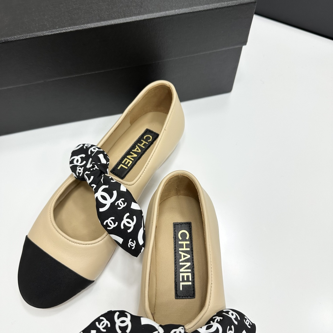Luxury Beige & Black Cap Toe Mary Jane Flats with Designer Logo Bow