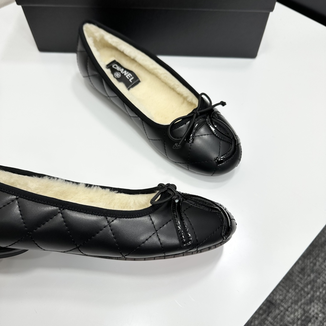 Chanel Black Quilted Leather Ballet Flats with Shearling Lining