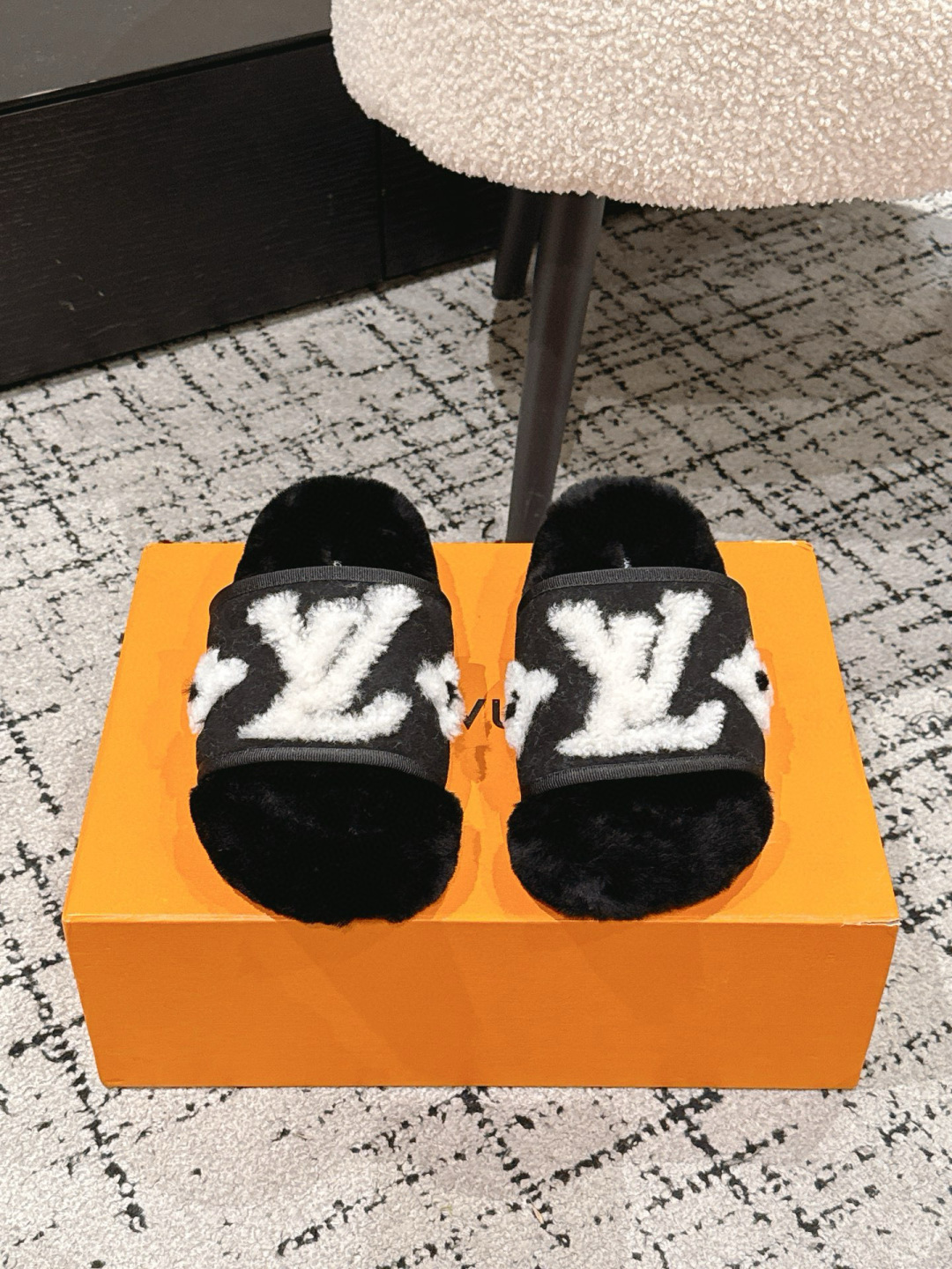 Louis Vuitton LV Plush Shearling Slippers – Luxury Black & White Slides