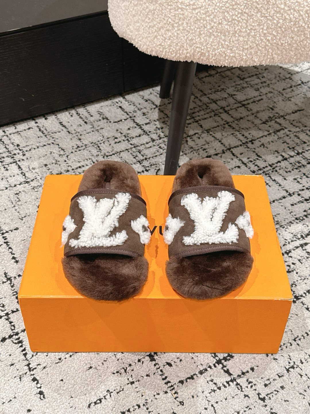 Louis Vuitton Brown Shearling LV Logo Slides – Luxury Fur Slippers