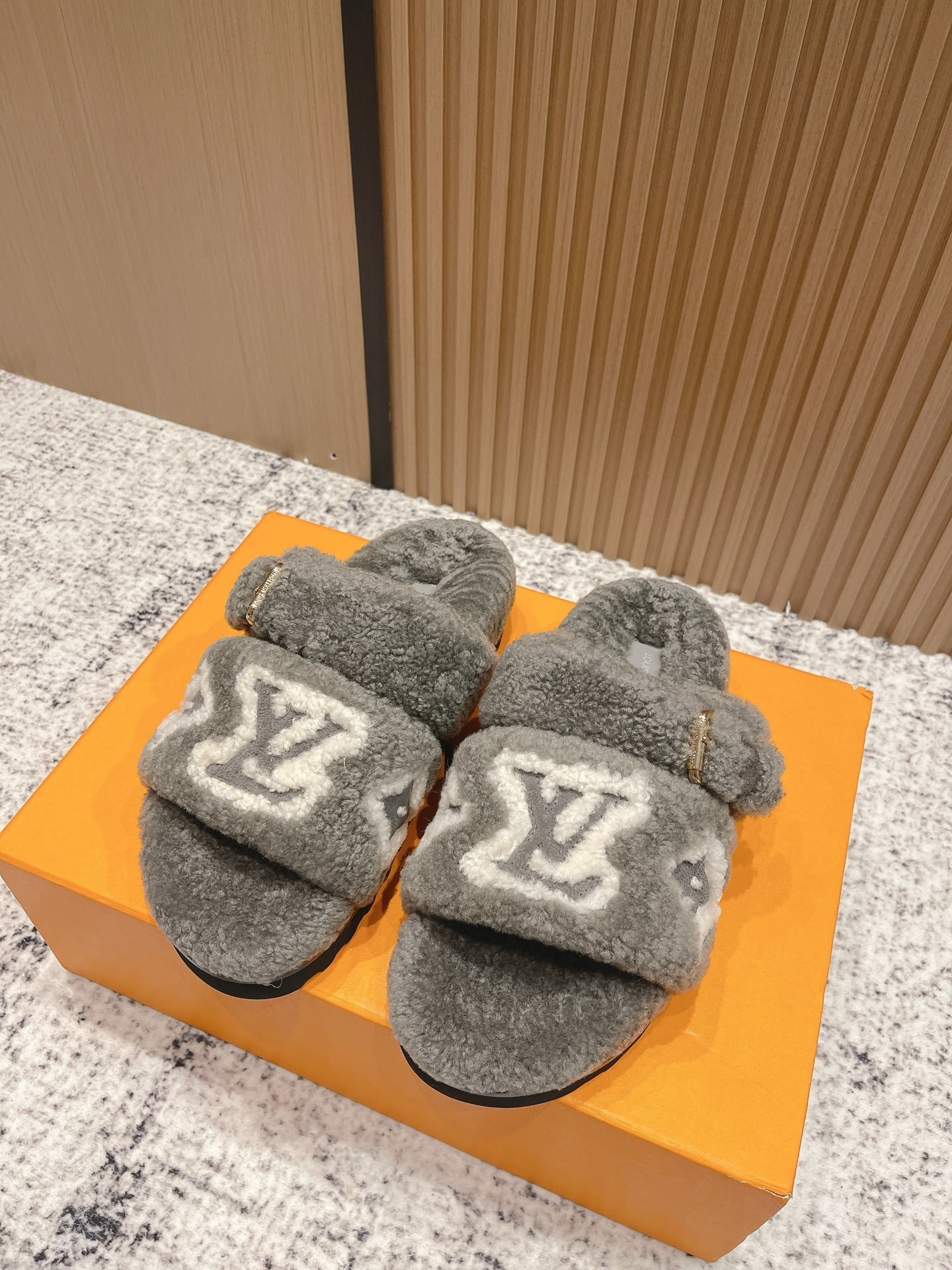 Luxury Grey Shearling Slippers with LV Monogram – Cozy Fuzzy Slides