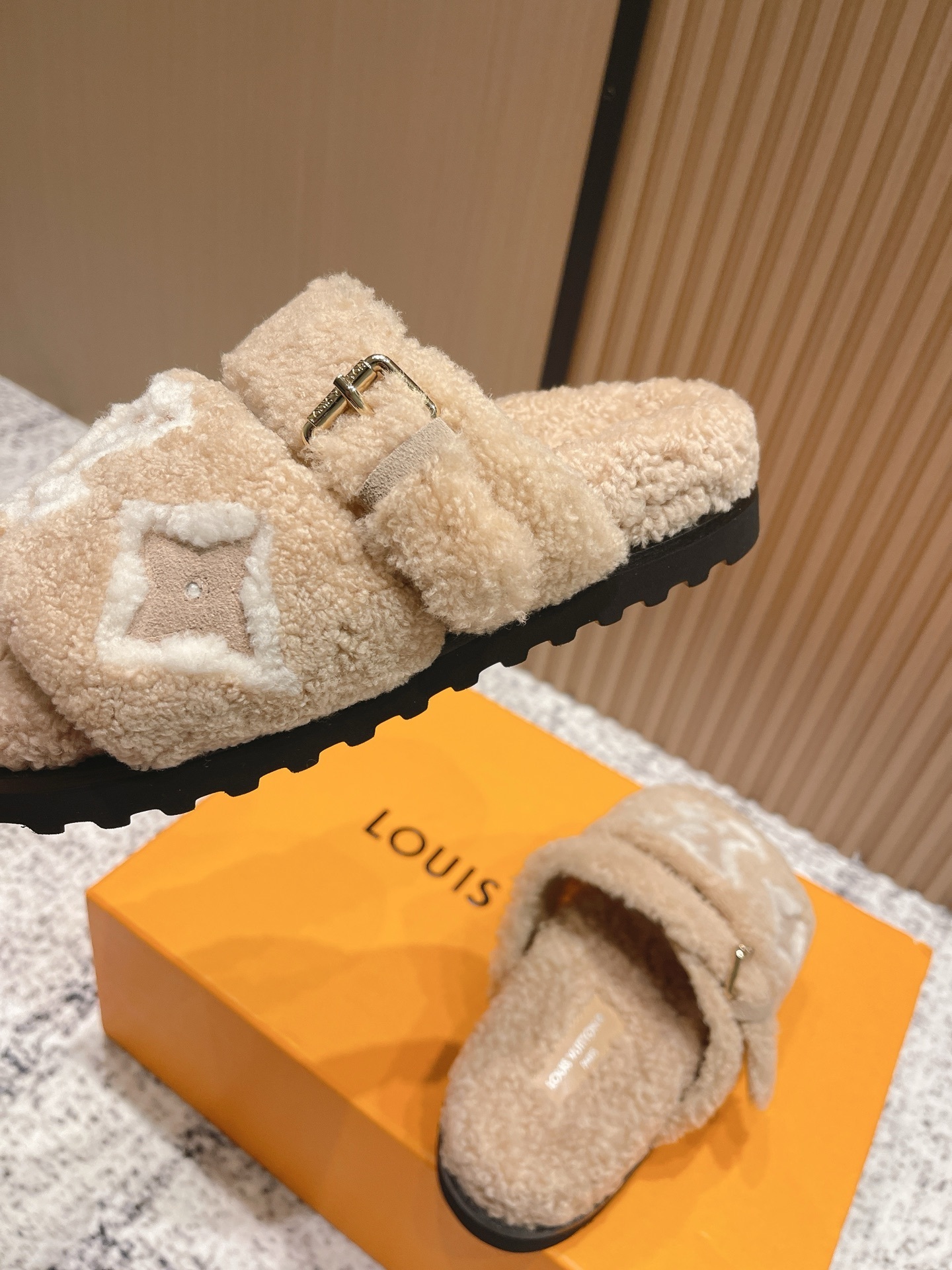 Louis Vuitton Shearling Paseo Flat Comfort Mules - Beige