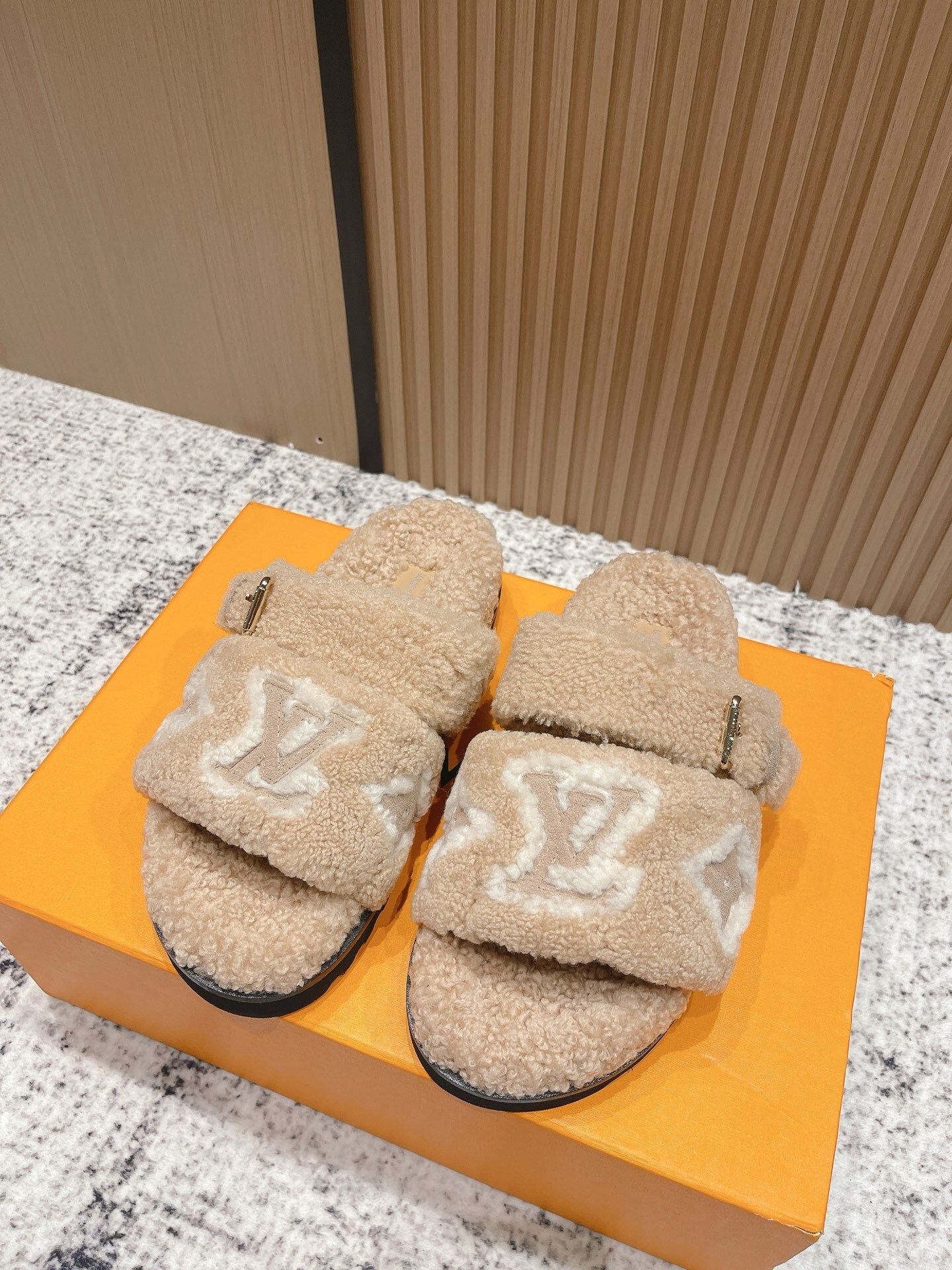 Louis Vuitton Shearling Paseo Flat Comfort Mules – Beige