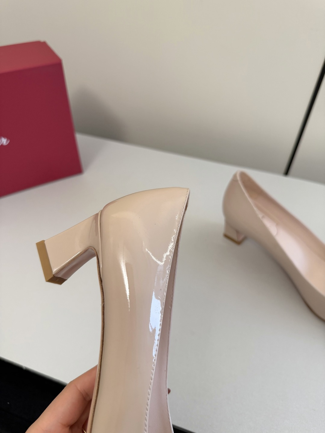 Roger Vivier Nude Patent Leather Square Buckle Low Heel Pumps