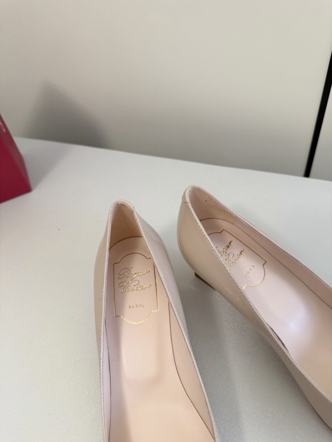 Roger Vivier Nude Patent Leather Square Buckle Low Heel Pumps