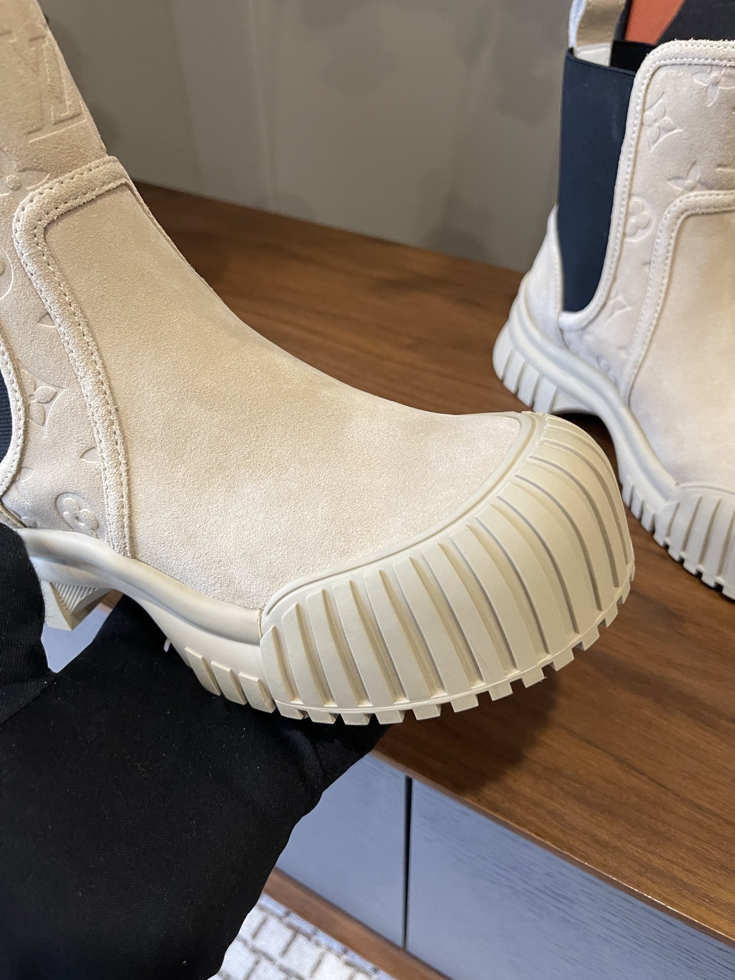 Louis Vuitton Ruby Chelsea Flat Boots - Beige Monogram