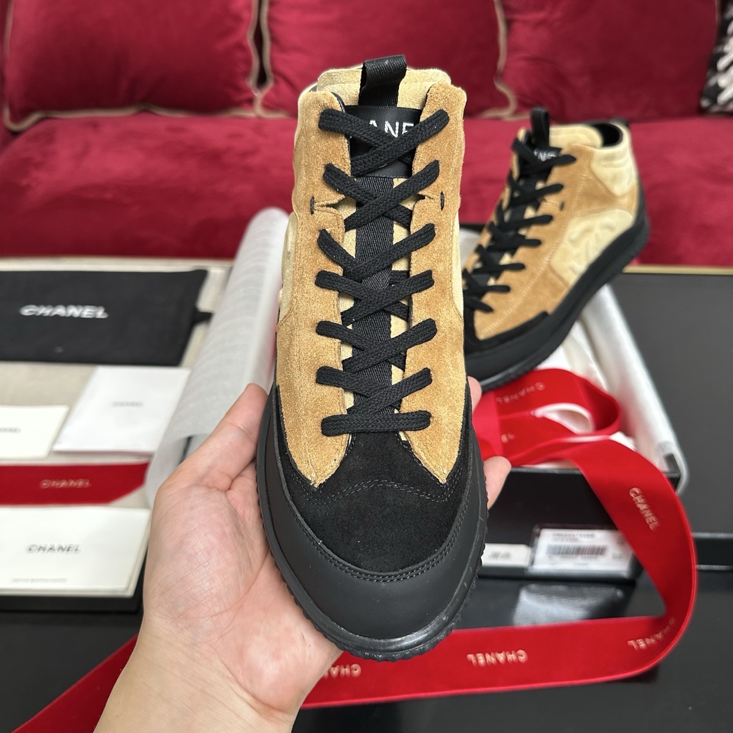 Chanel high-top sneakers in tan suede and black rubber with original packaging and red ribbons - Hình 3