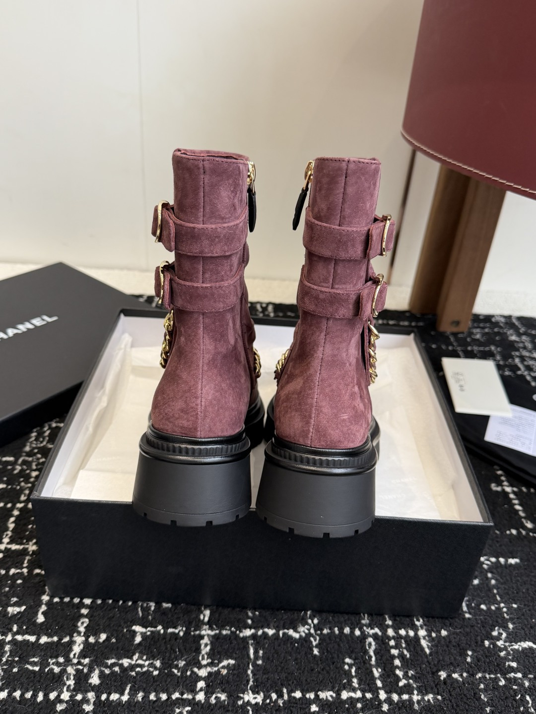 Luxury Chanel burgundy quilted suede ankle boots with black patent toe cap and decorative gold chain - Hình 8