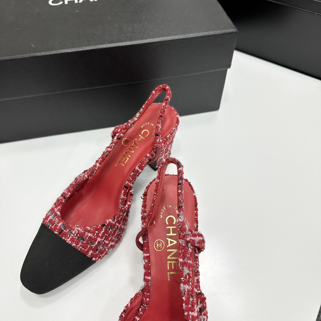 Elegant red tweed slingback pumps with a black cap toe and gold logo on the block heel - Hình 8