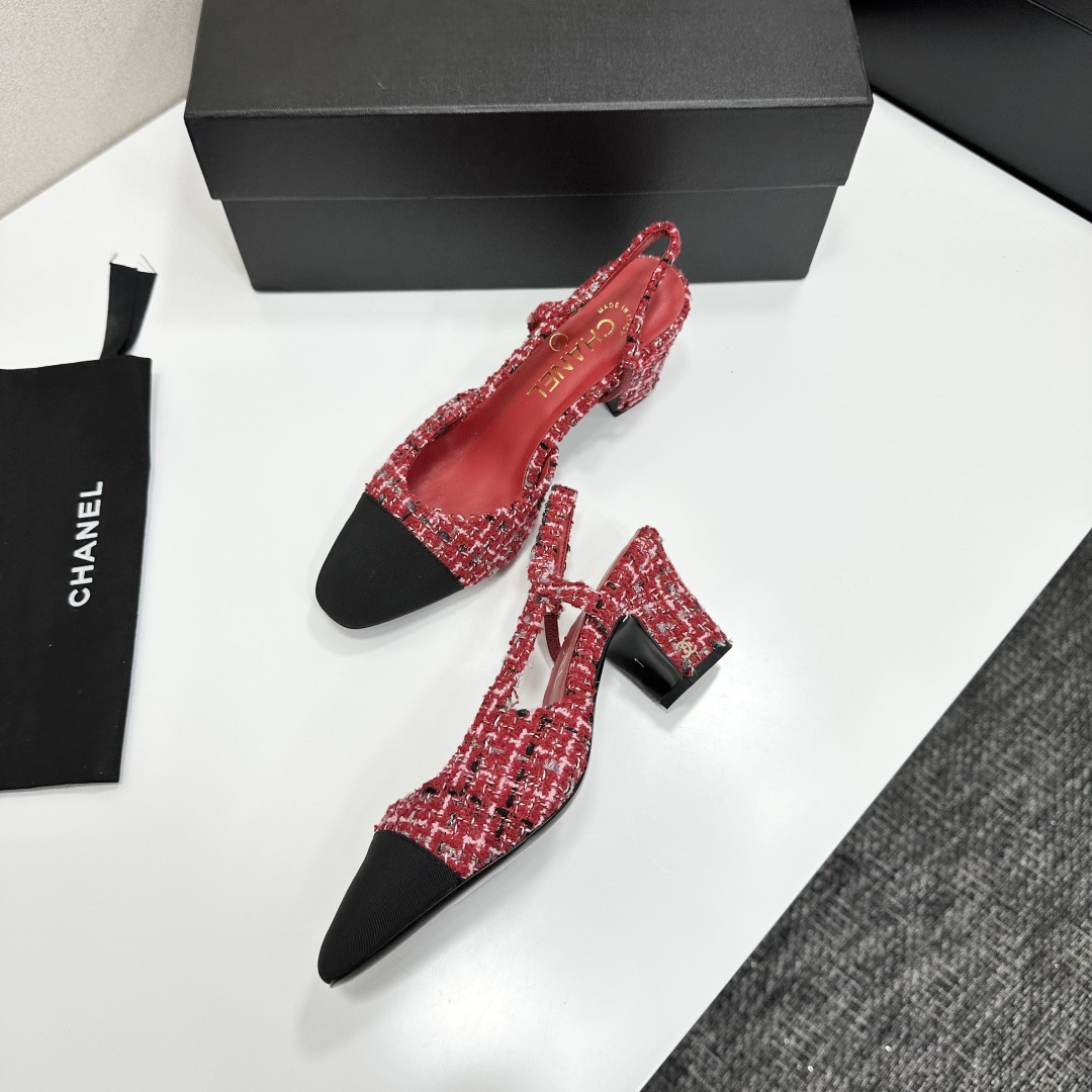 Elegant red tweed slingback pumps with a black cap toe and gold logo on the block heel - Hình 7