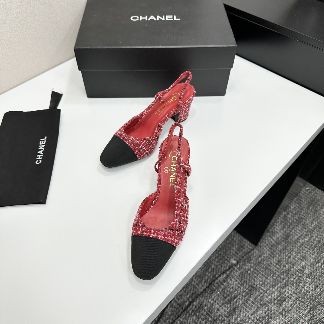 Elegant red tweed slingback pumps with a black cap toe and gold logo on the block heel - Hình 6