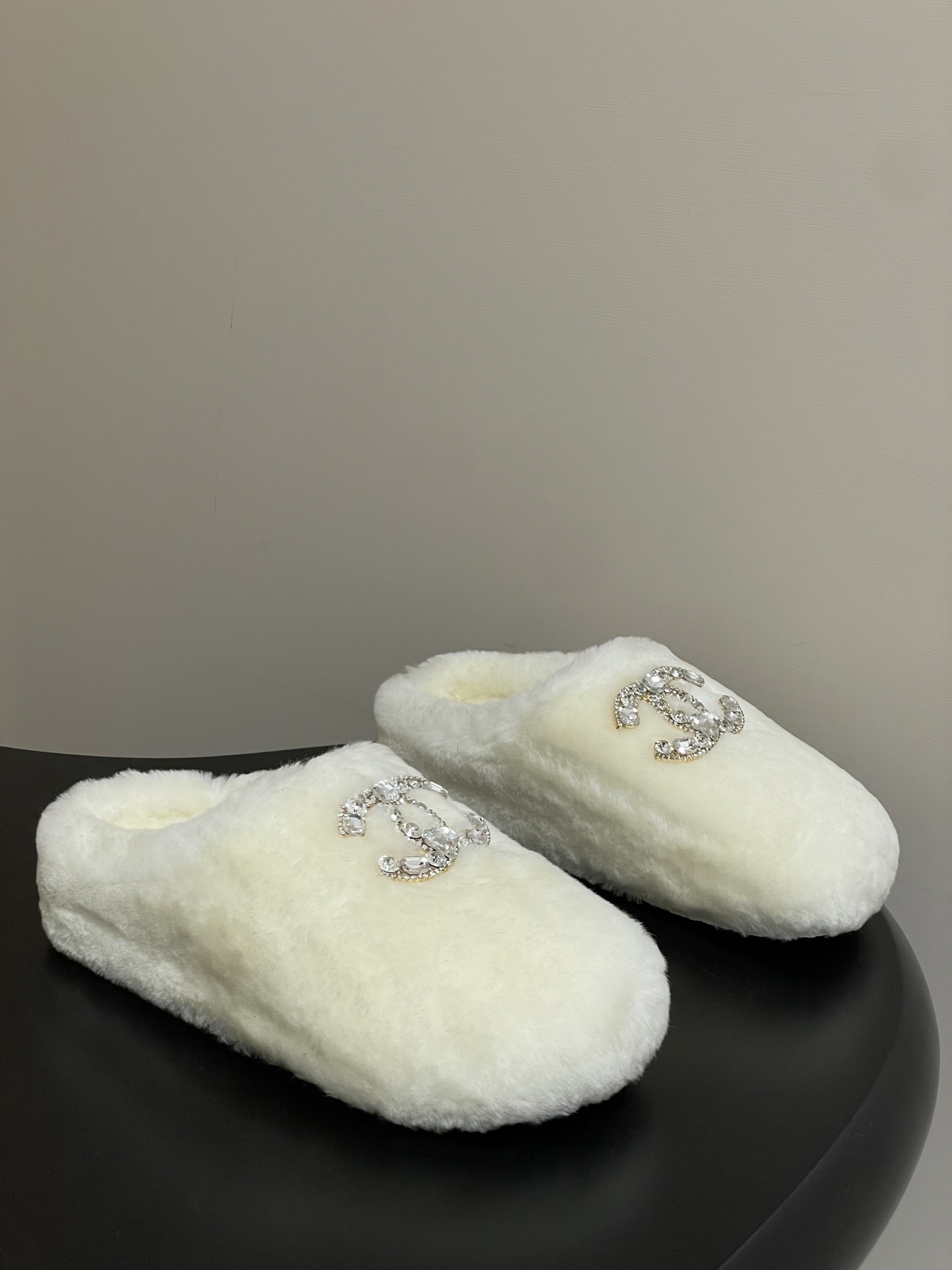 Luxury White Faux Fur Slippers with Crystal Rhinestone Logo