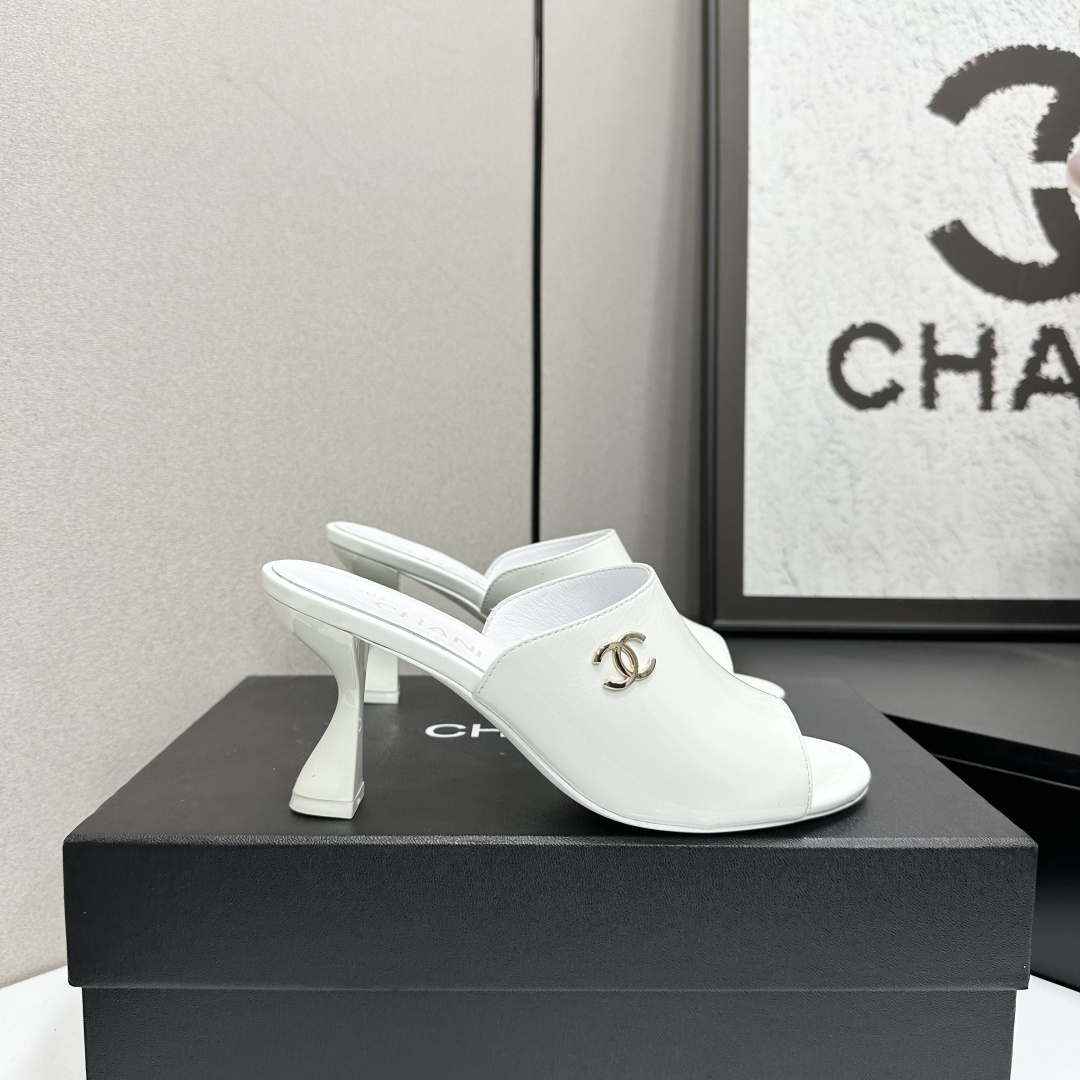 Luxury White Patent Leather Mules with Gold CC Logo & Sculpted Heel