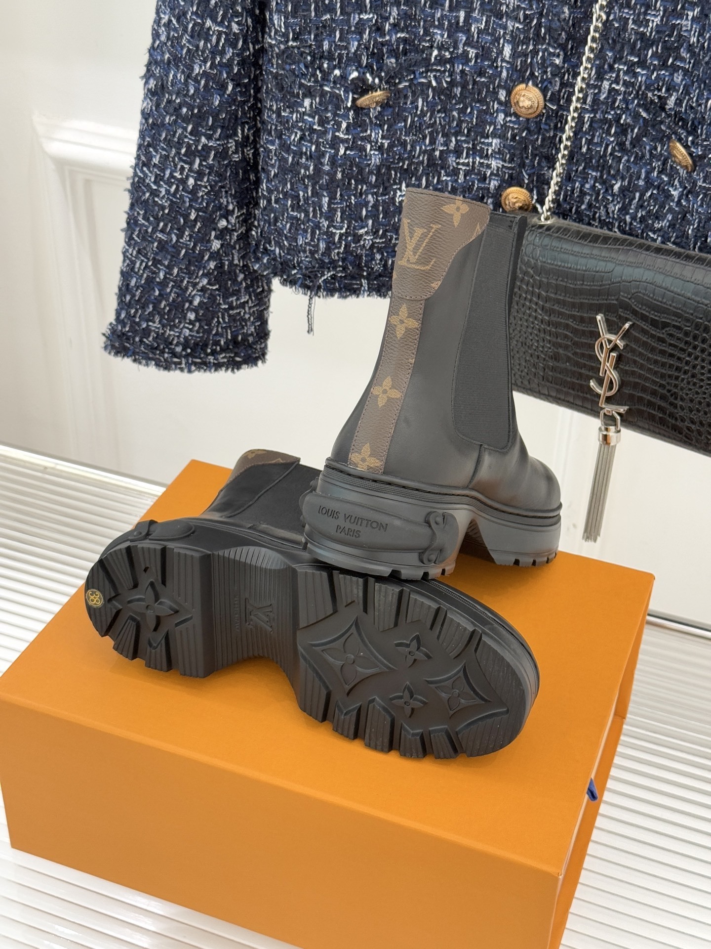 Louis Vuitton Territory Flat Chelsea Boots in Black Leather