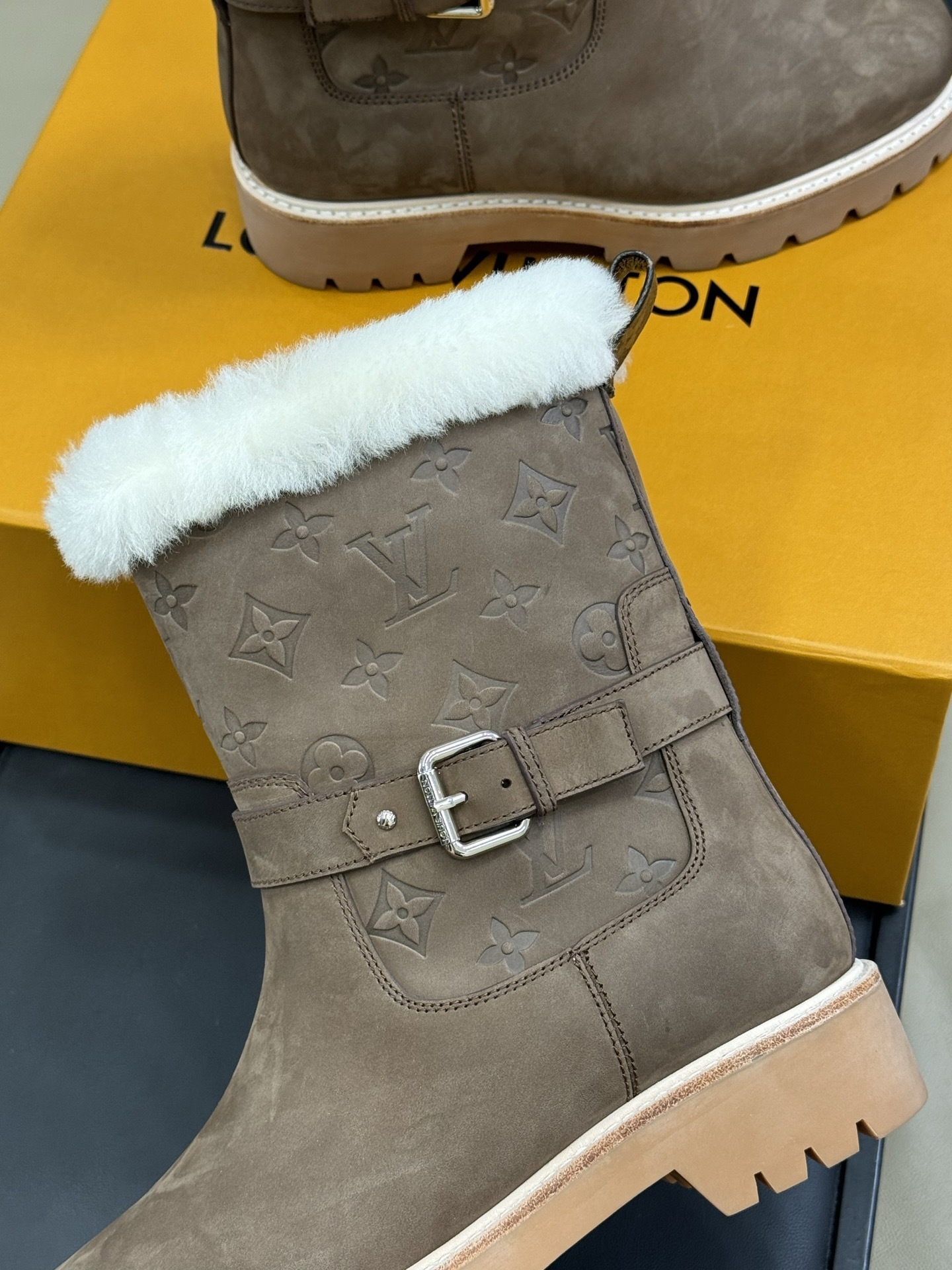 Louis Vuitton Monogram Suede Shearling Winter Boots - Taupe