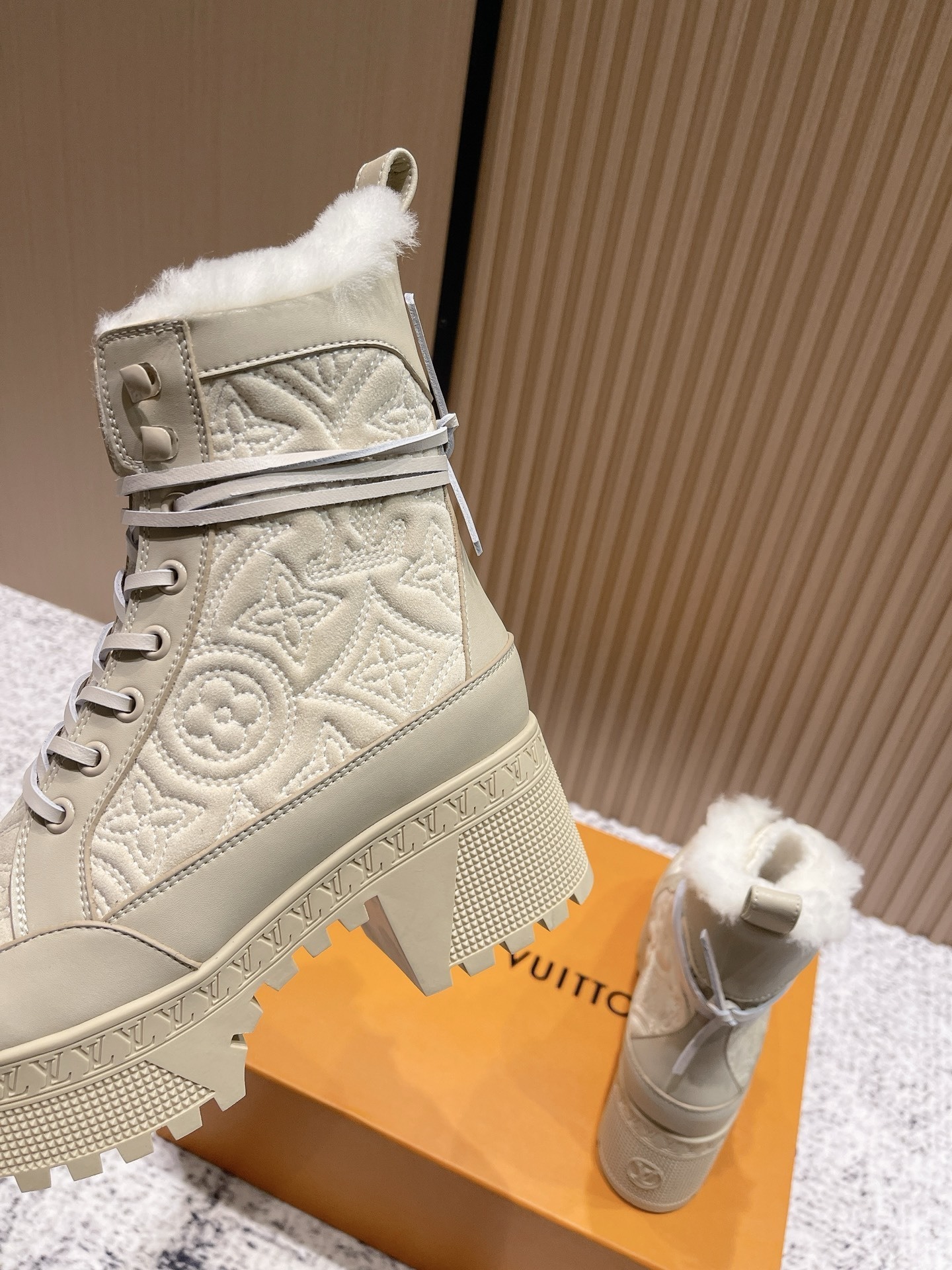 Luxury Quilted Fur-Lined Winter Boots - Beige Designer Lace-Up Boots