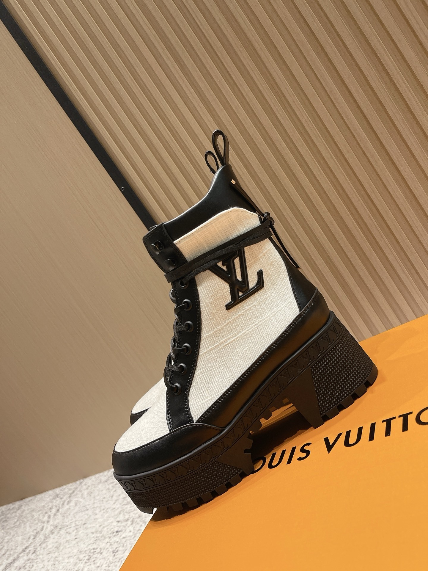 Louis Vuitton Metropolis Ranger Boots Black & White Leather Canvas