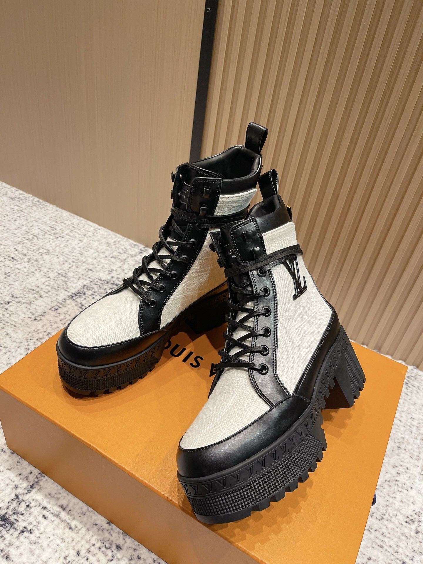 Louis Vuitton Metropolis Ranger Boots Black & White Leather Canvas