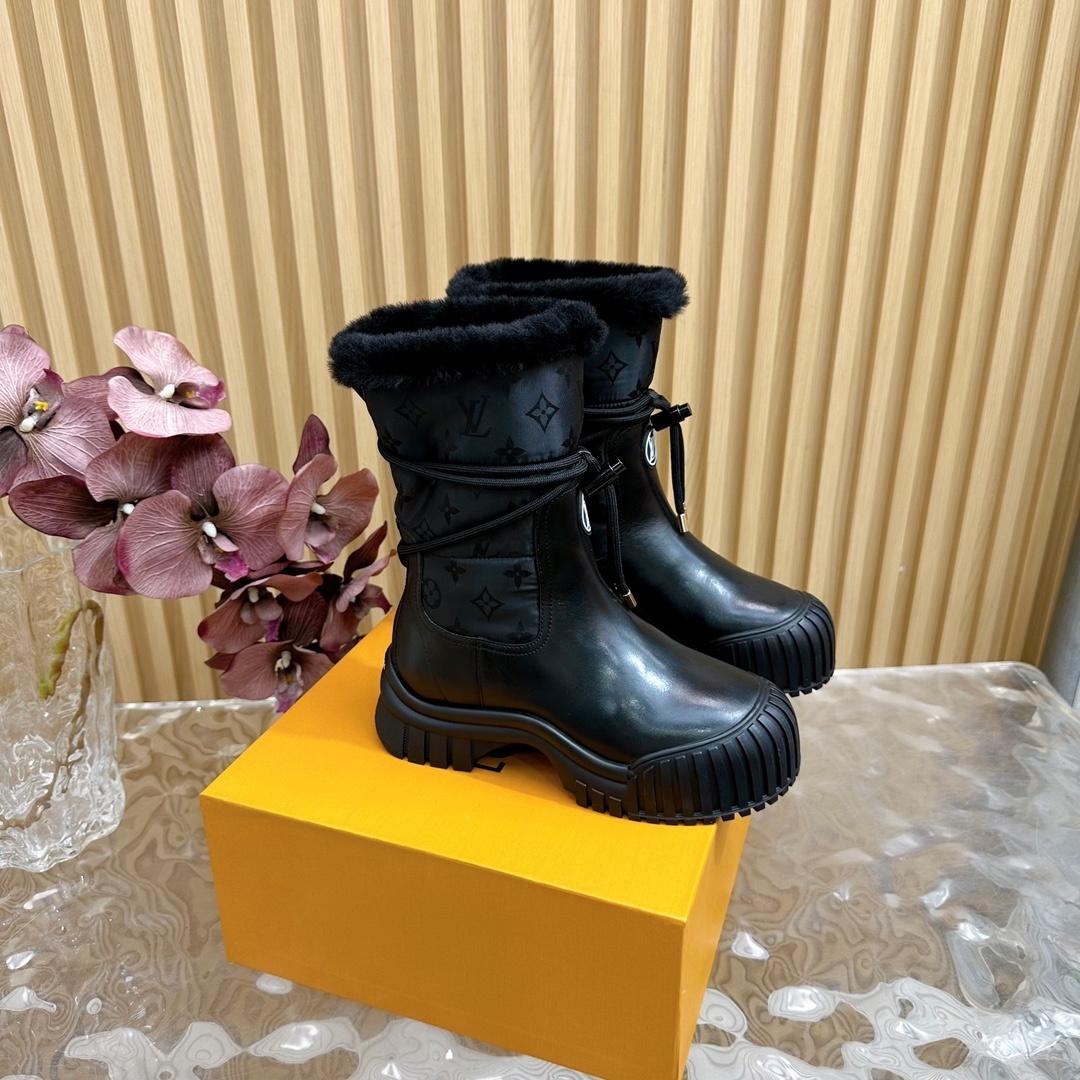 Louis Vuitton Monogram Black Fur Snow Boots – Luxury Winter Footwear