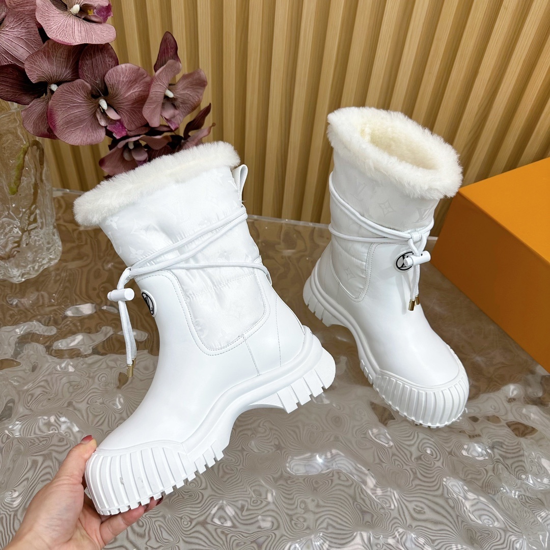 Luxury White Monogram Faux Fur Winter Snow Boots for Women