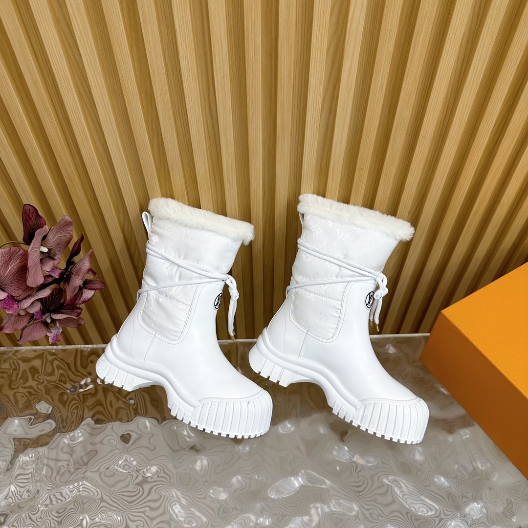Luxury White Monogram Faux Fur Winter Snow Boots for Women