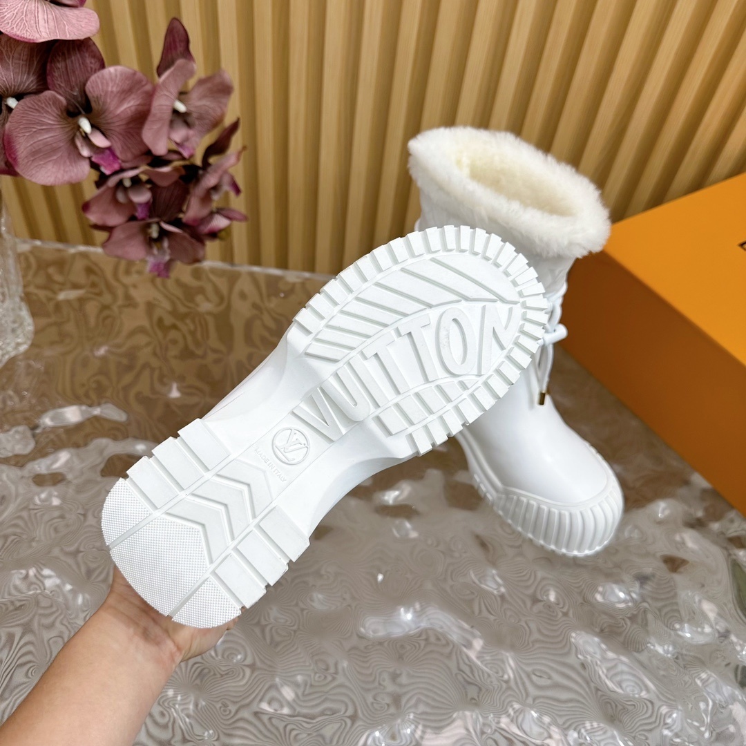 Luxury White Monogram Faux Fur Winter Snow Boots for Women