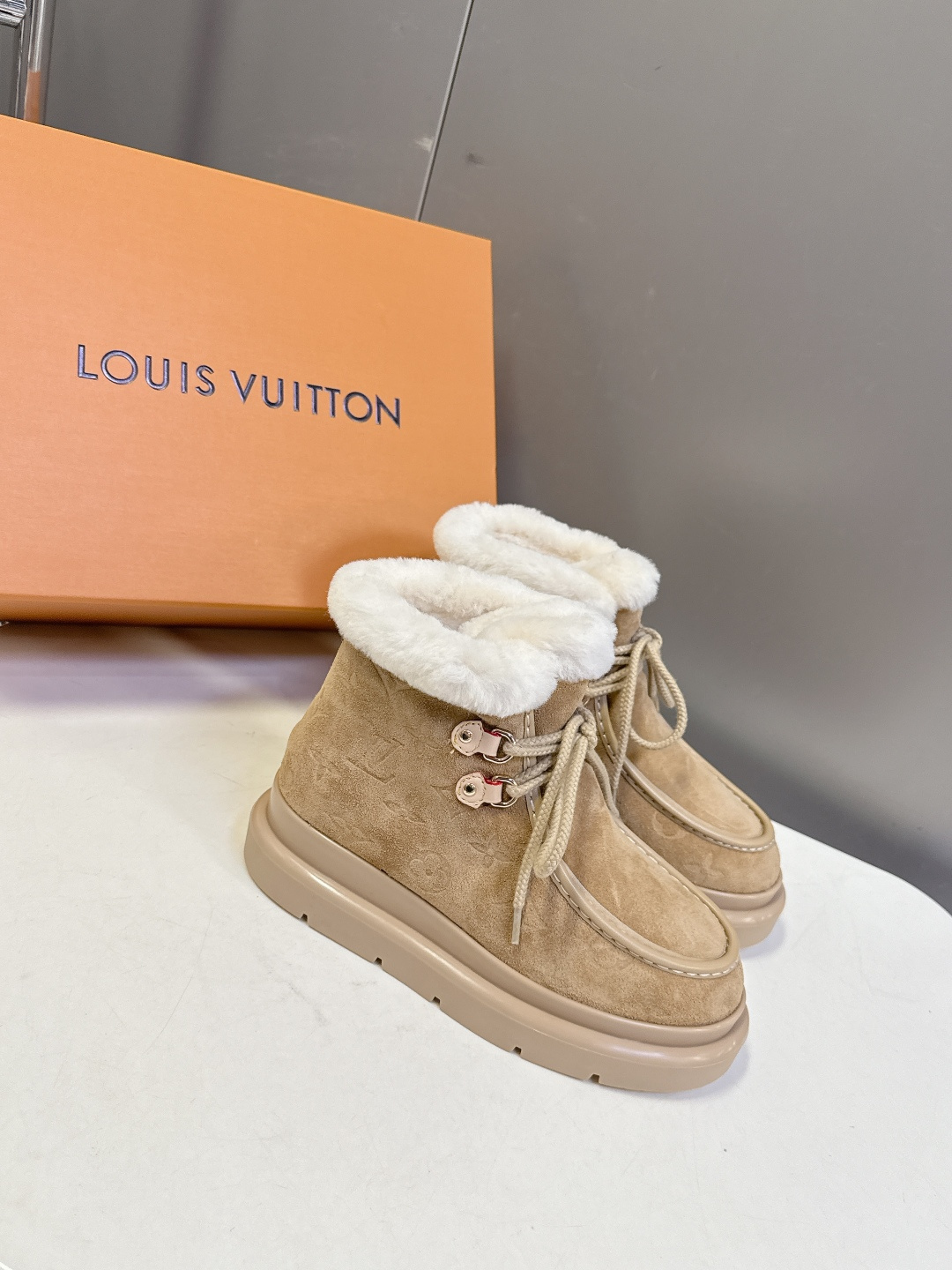 Women's Luxury Beige Suede Shearling Platform Winter Ankle Boots