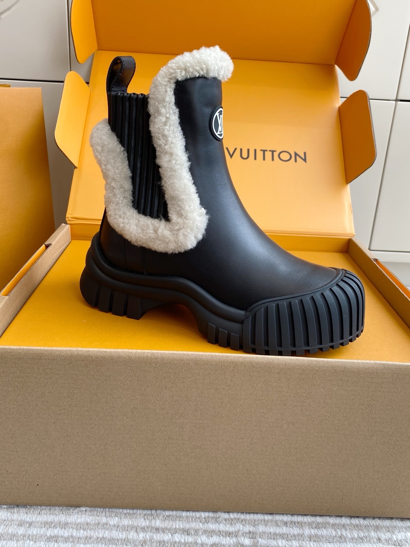 Louis Vuitton Black Shearling Lined Ankle Winter Boots