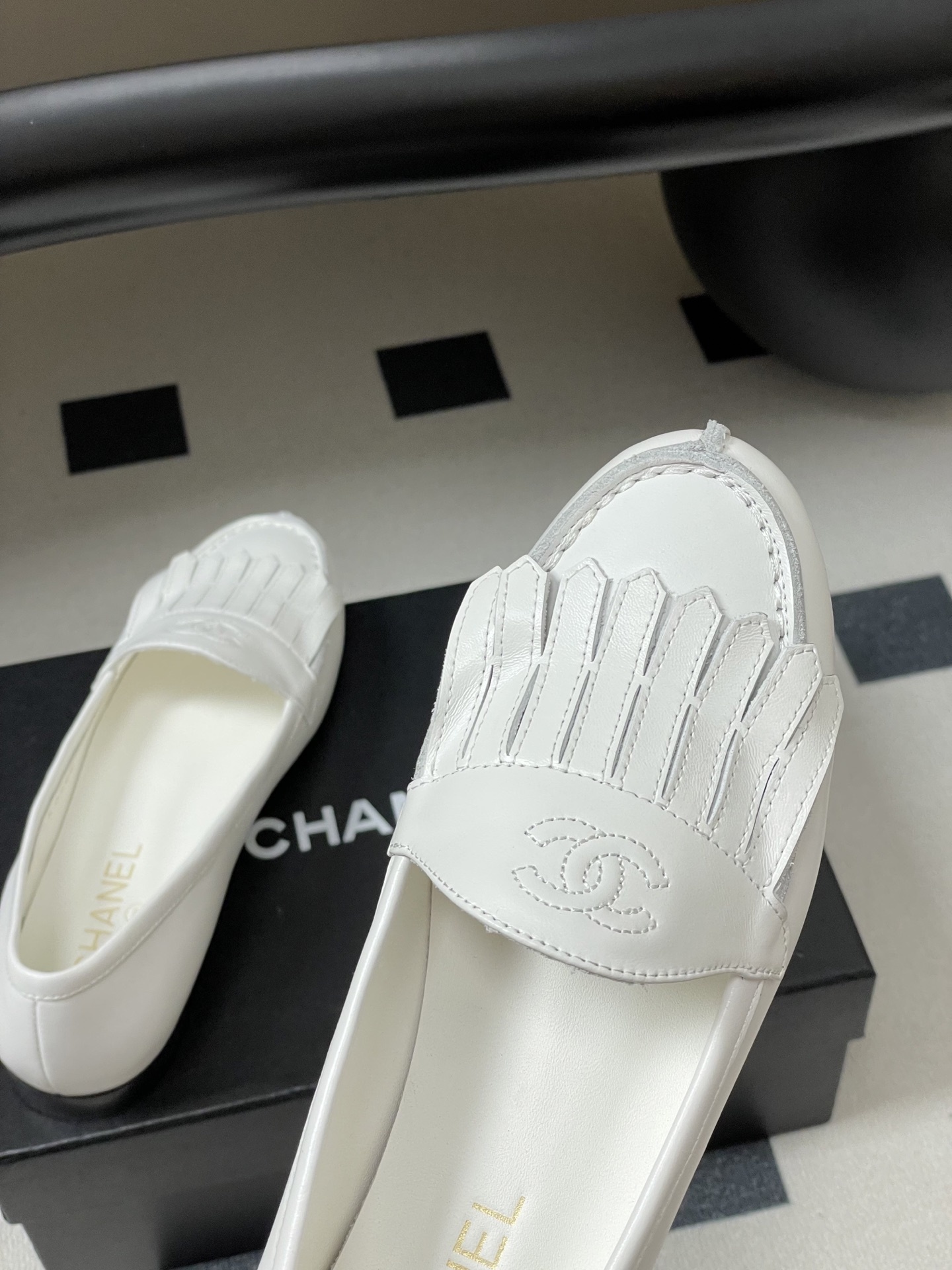 Chanel CC Logo White Leather Fringe Loafers - Made in Italy