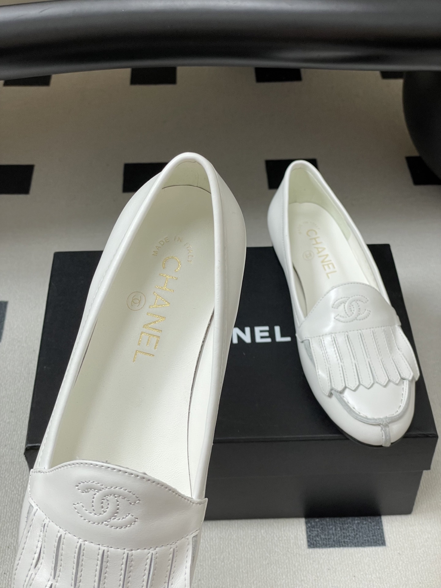 Chanel CC Logo White Leather Fringe Loafers - Made in Italy