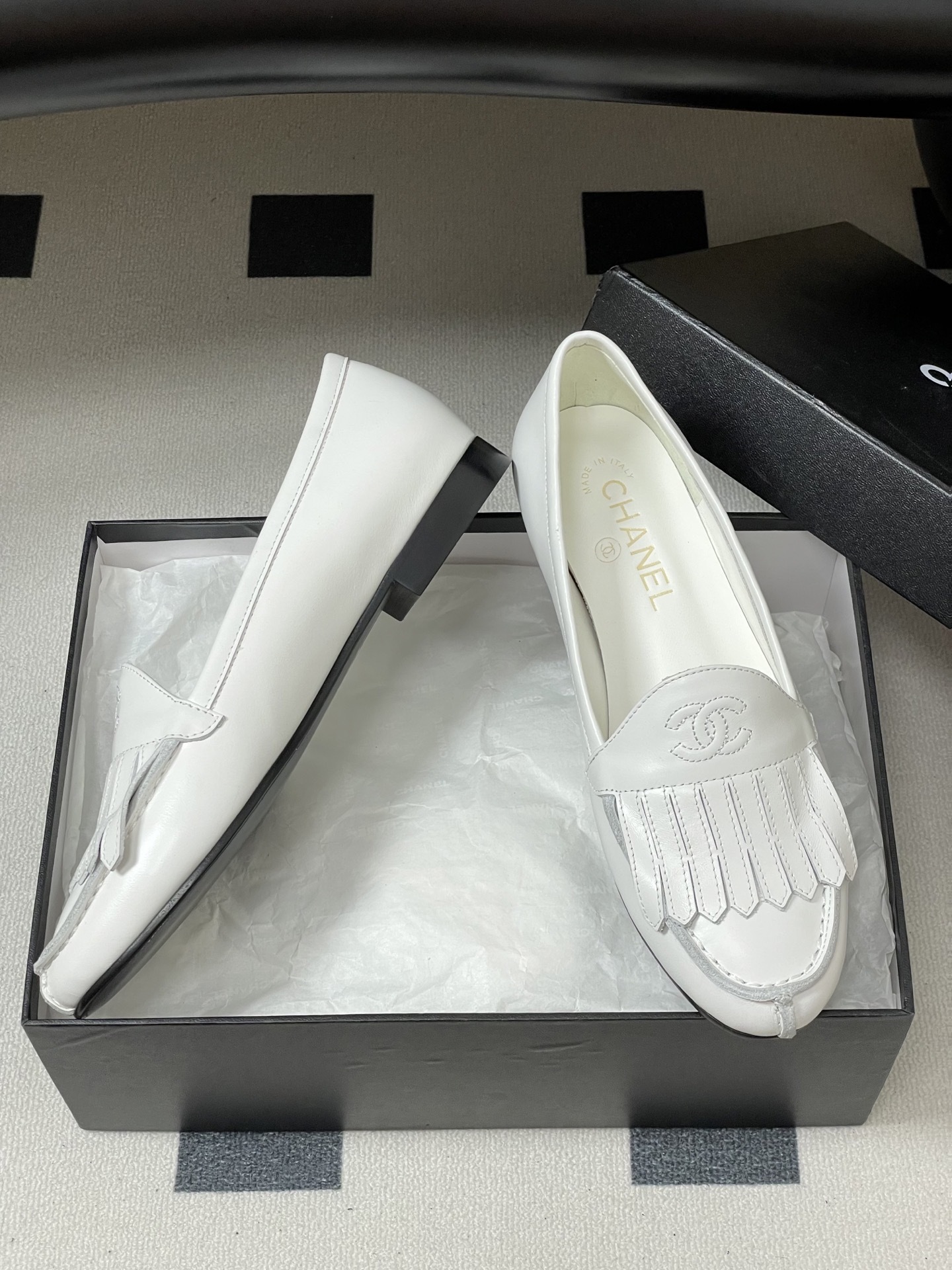 Chanel CC Logo White Leather Fringe Loafers - Made in Italy