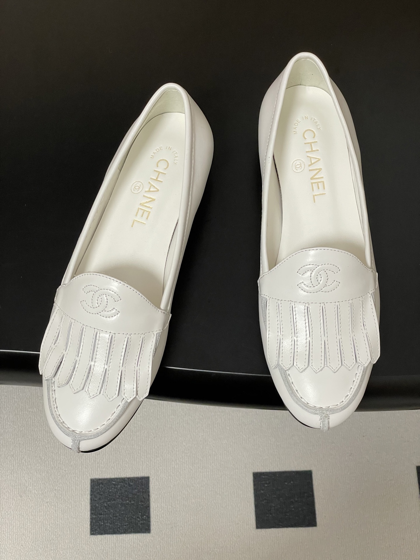 Chanel CC Logo White Leather Fringe Loafers - Made in Italy