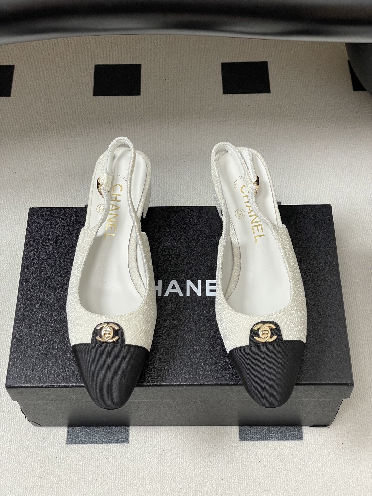 Chanel Two-Tone Grosgrain Slingback Pumps with Gold CC Logo