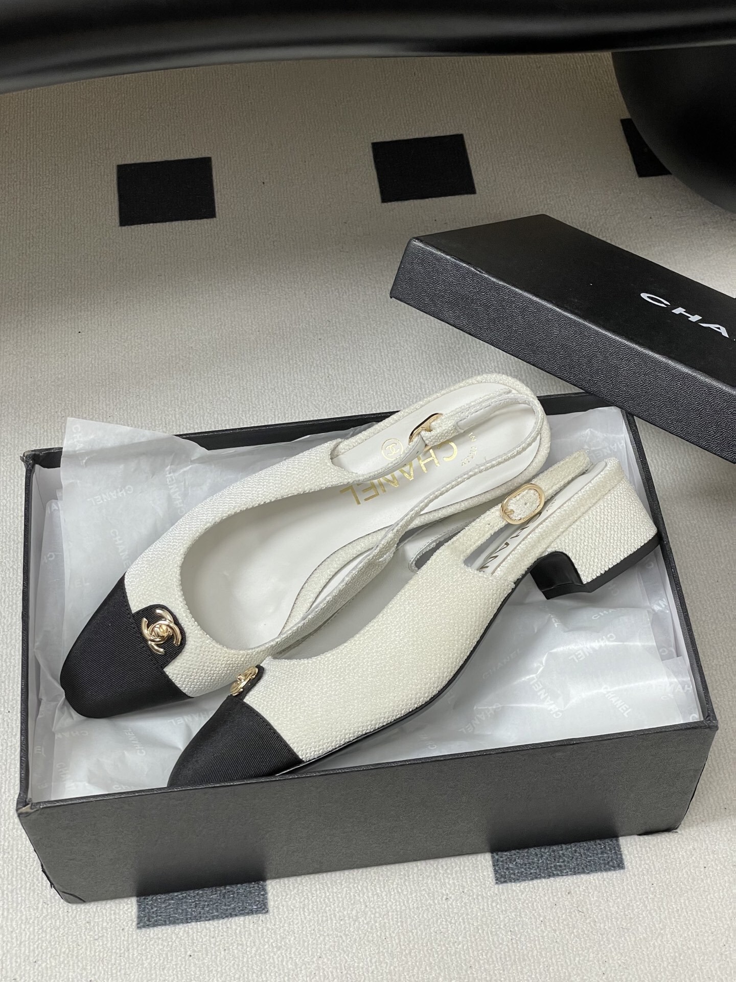 Chanel Two-Tone Grosgrain Slingback Pumps with Gold CC Logo