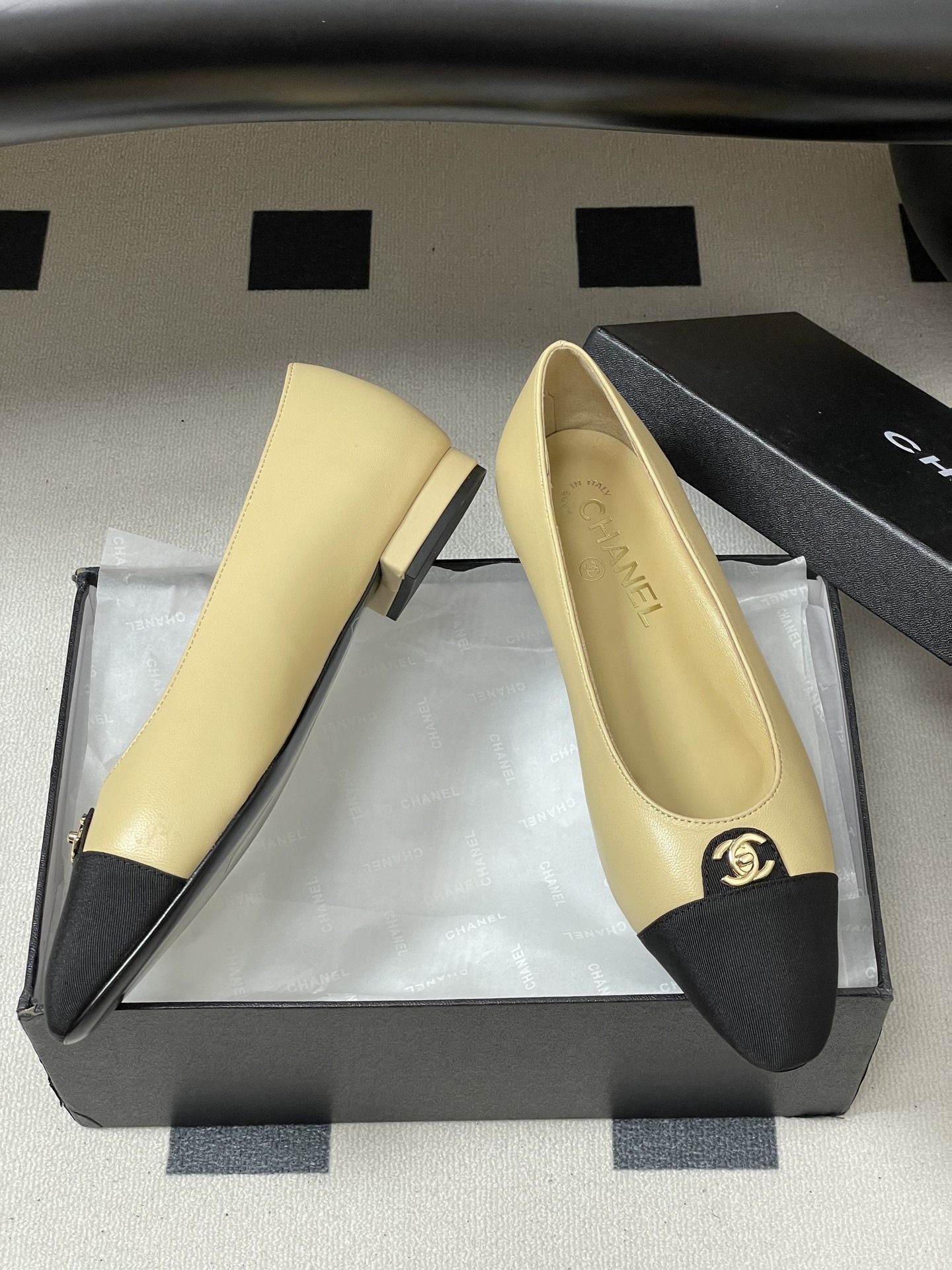 Chanel Two-Tone Beige and Black Leather Ballet Flats with CC Logo