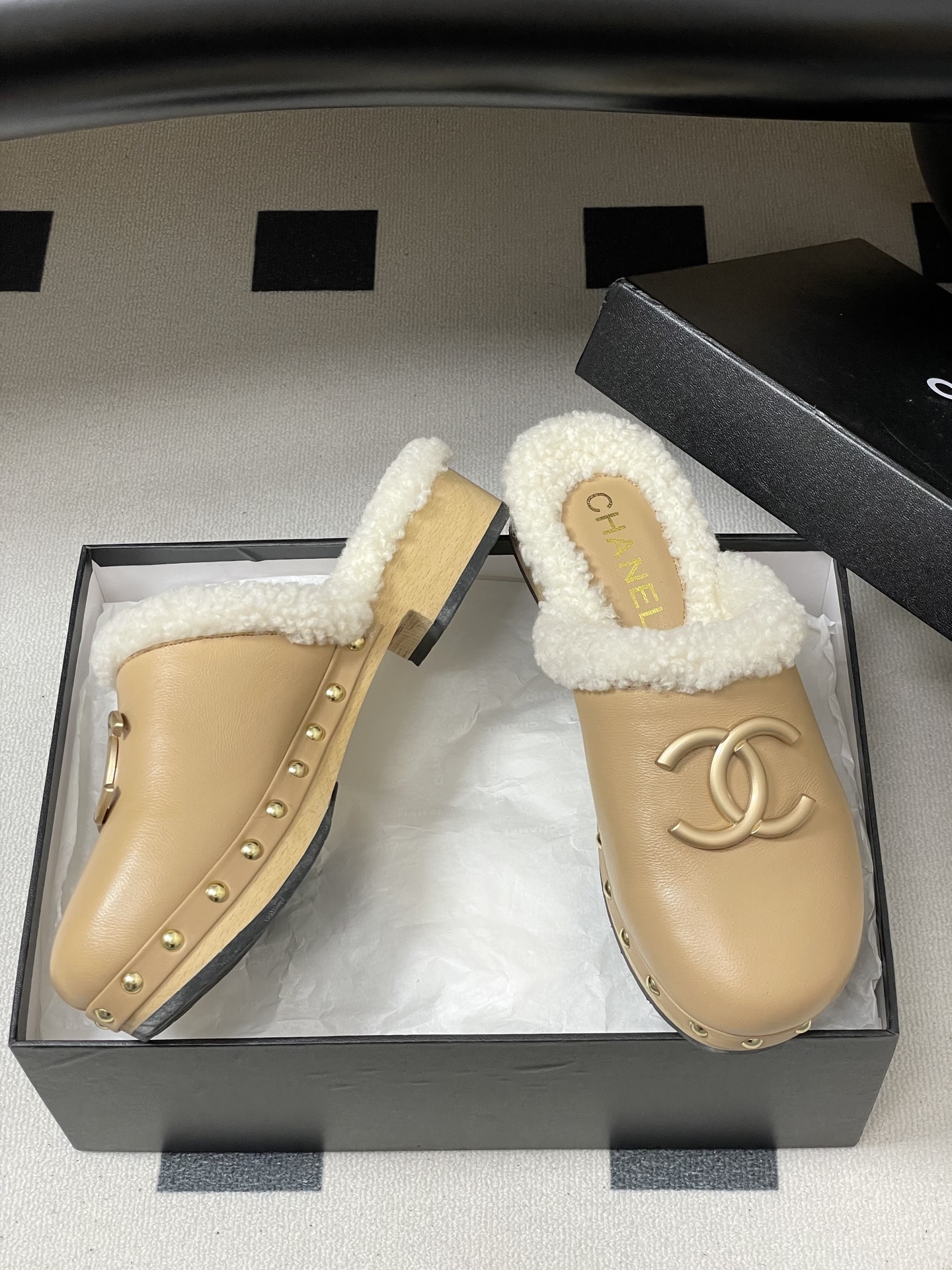 Chanel Beige Leather & Shearling Clogs with Gold CC Logo