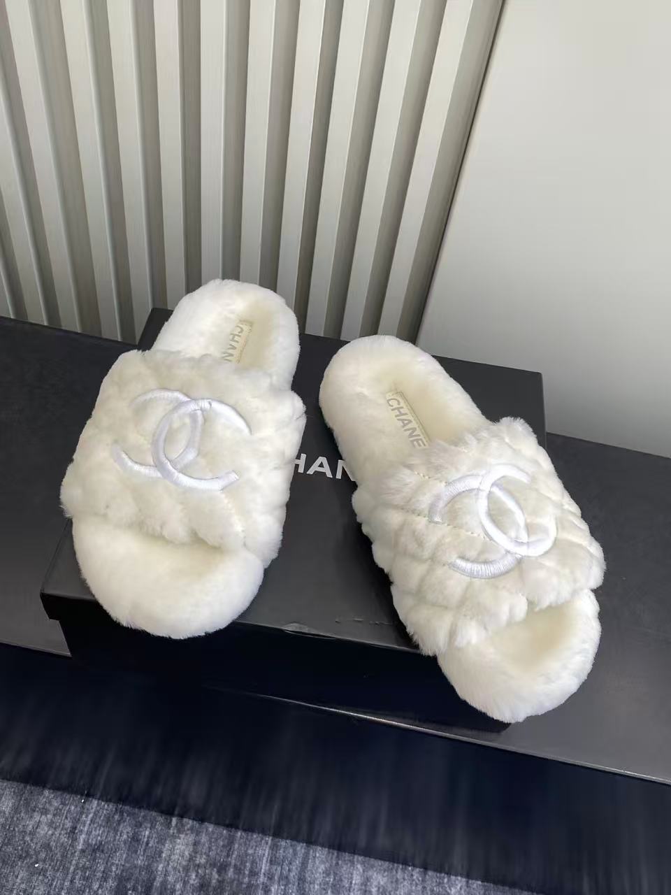 Luxury White Faux Fur Quilted Slides - Elegant Designer Slippers