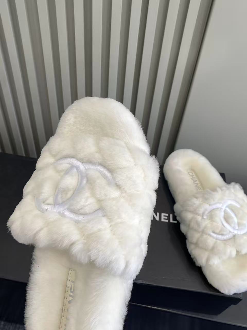 Luxury White Faux Fur Quilted Slides - Elegant Designer Slippers