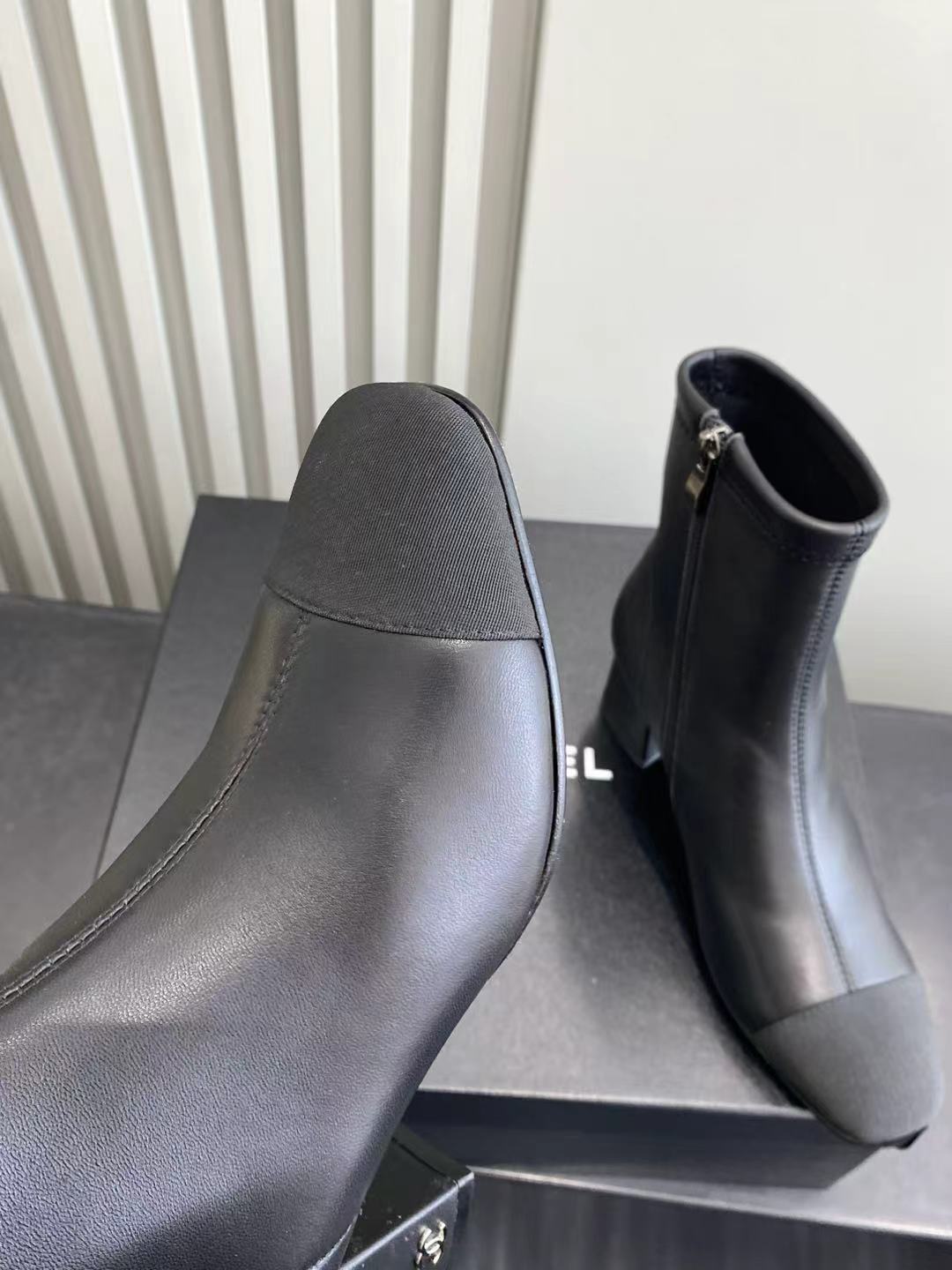 Chanel Black Leather Ankle Boots - Elegant Block Heel CC Logo