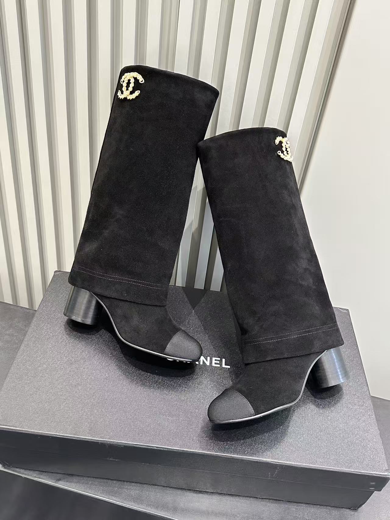 Elegant Black Suede Knee-High Boots with Pearl CC Logo Accent