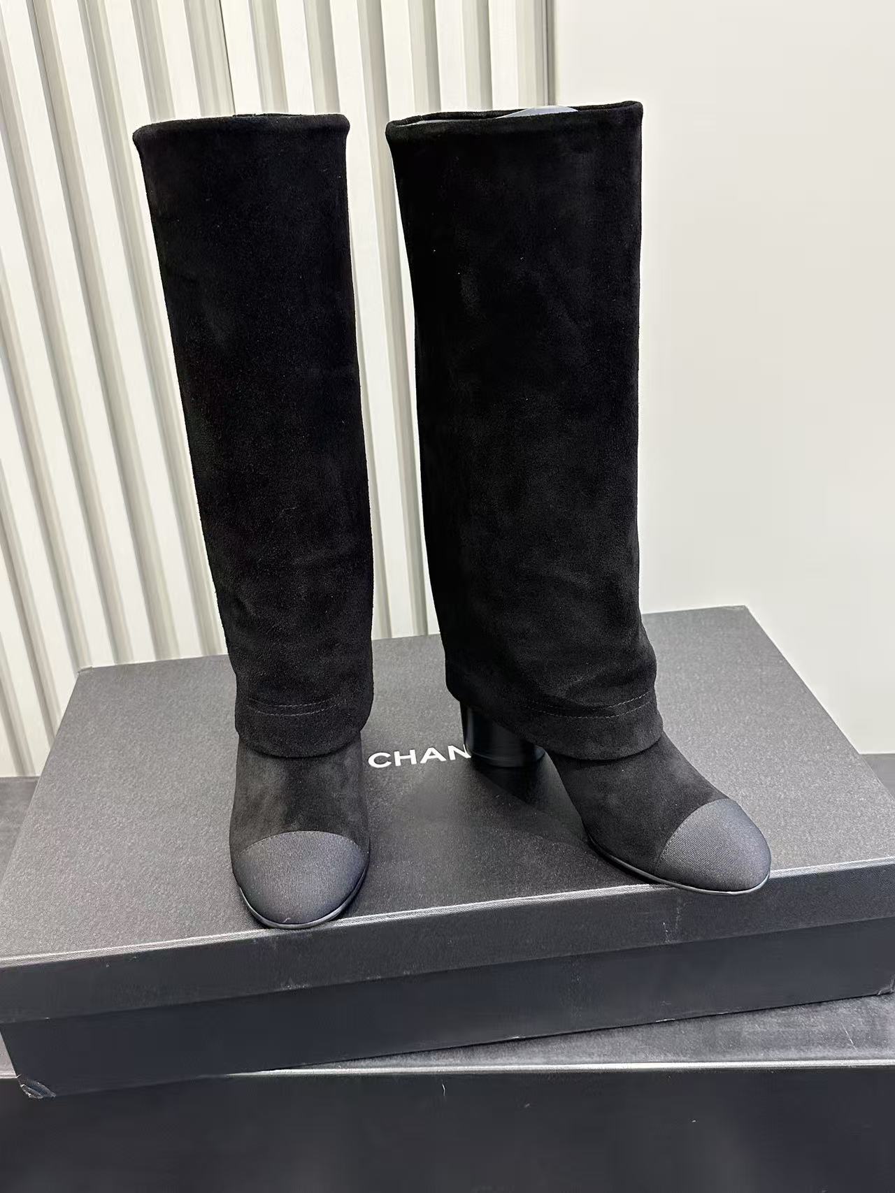 Elegant Black Suede Knee-High Boots with Pearl CC Logo Accent