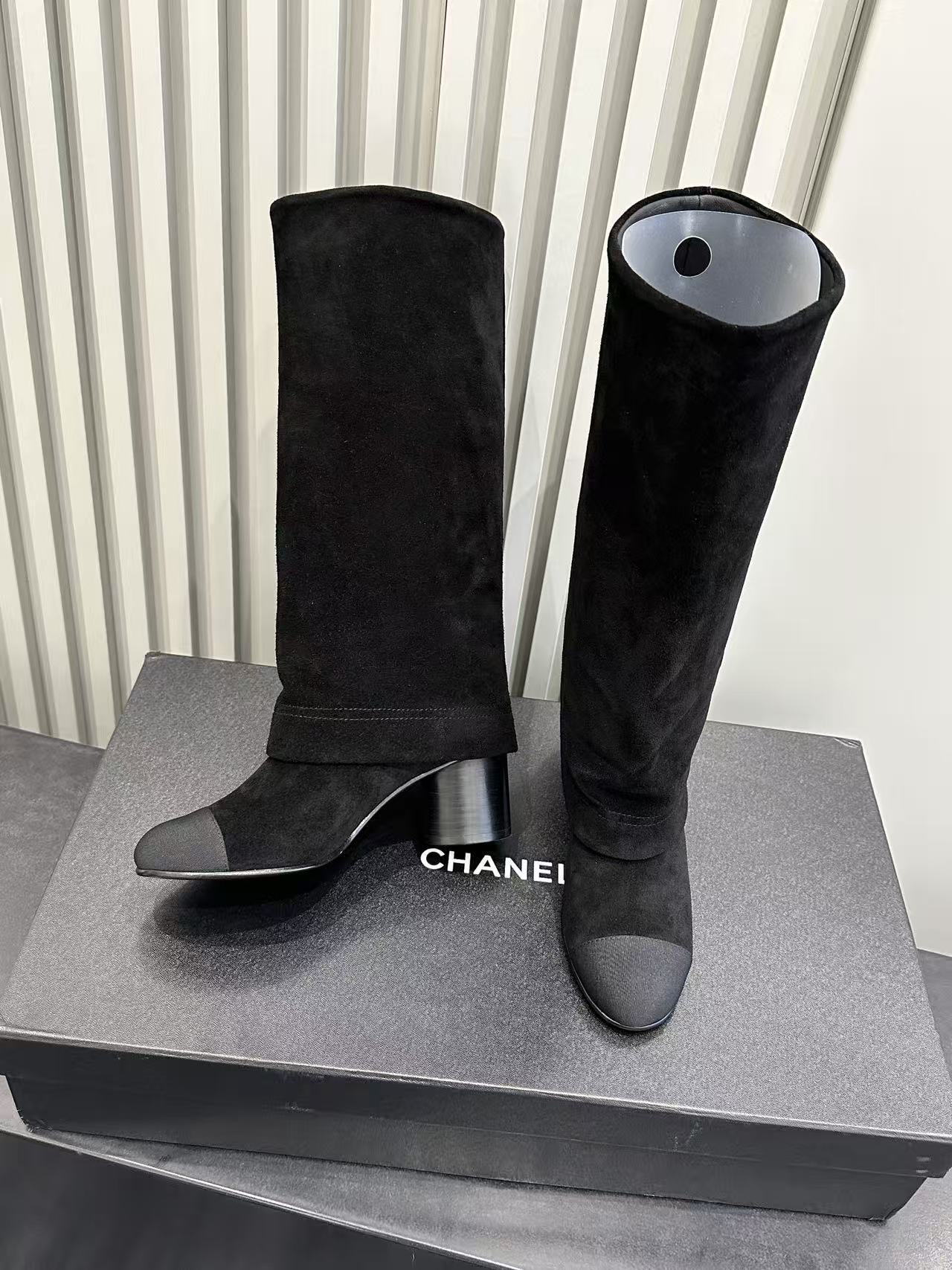 Elegant Black Suede Knee-High Boots with Pearl CC Logo Accent