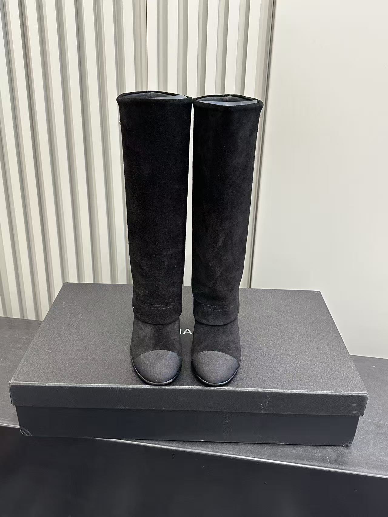 Elegant Black Suede Knee-High Boots with Pearl CC Logo Accent