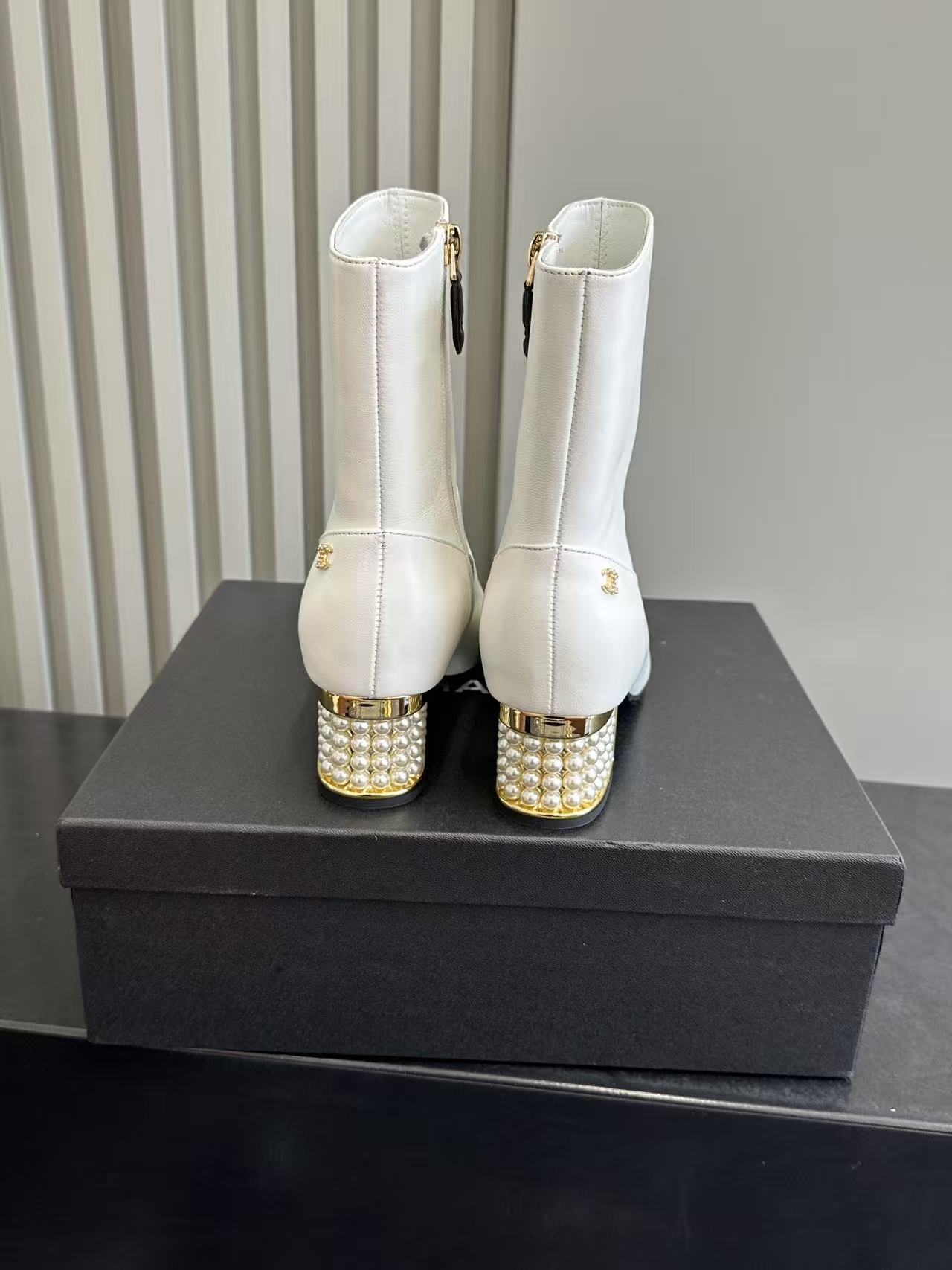 Luxury Pearl Block Heel Two-Tone Leather Ankle Boots