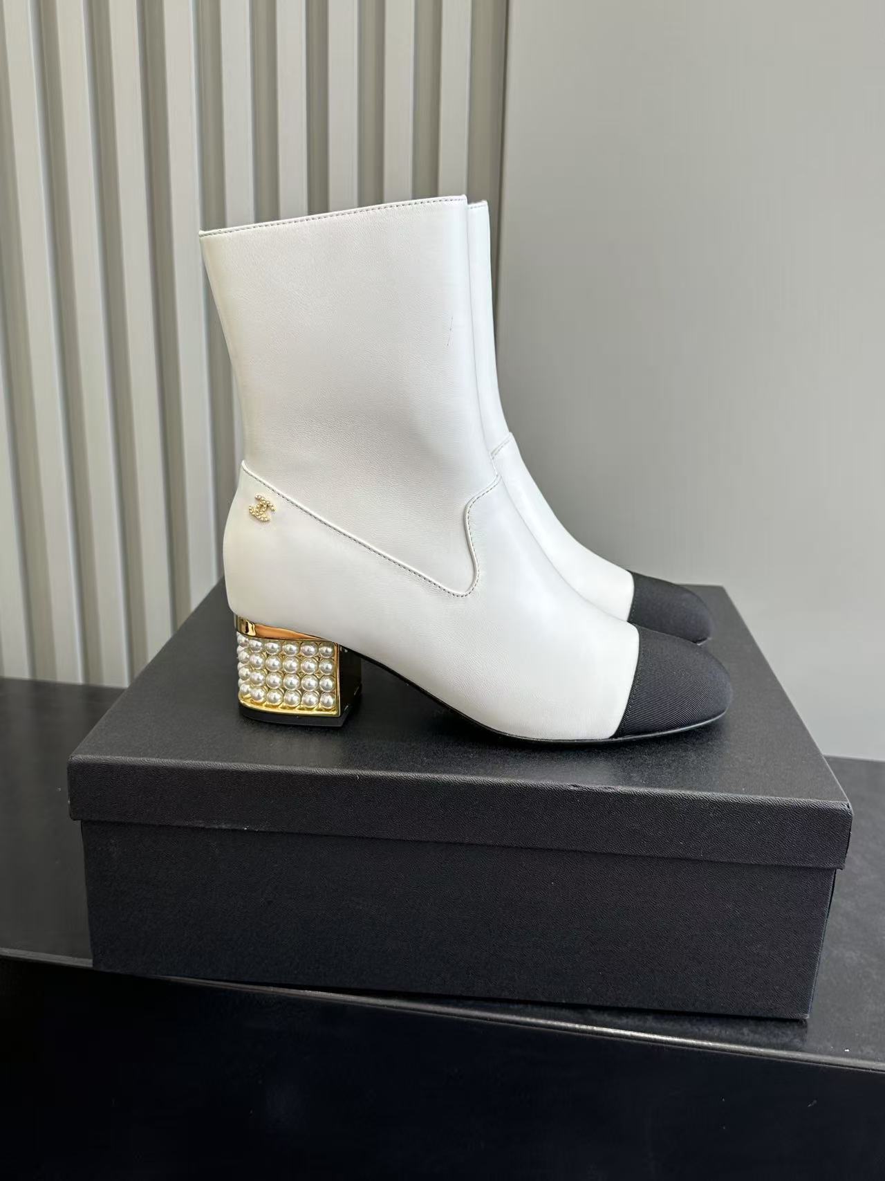 Luxury Pearl Block Heel Two-Tone Leather Ankle Boots