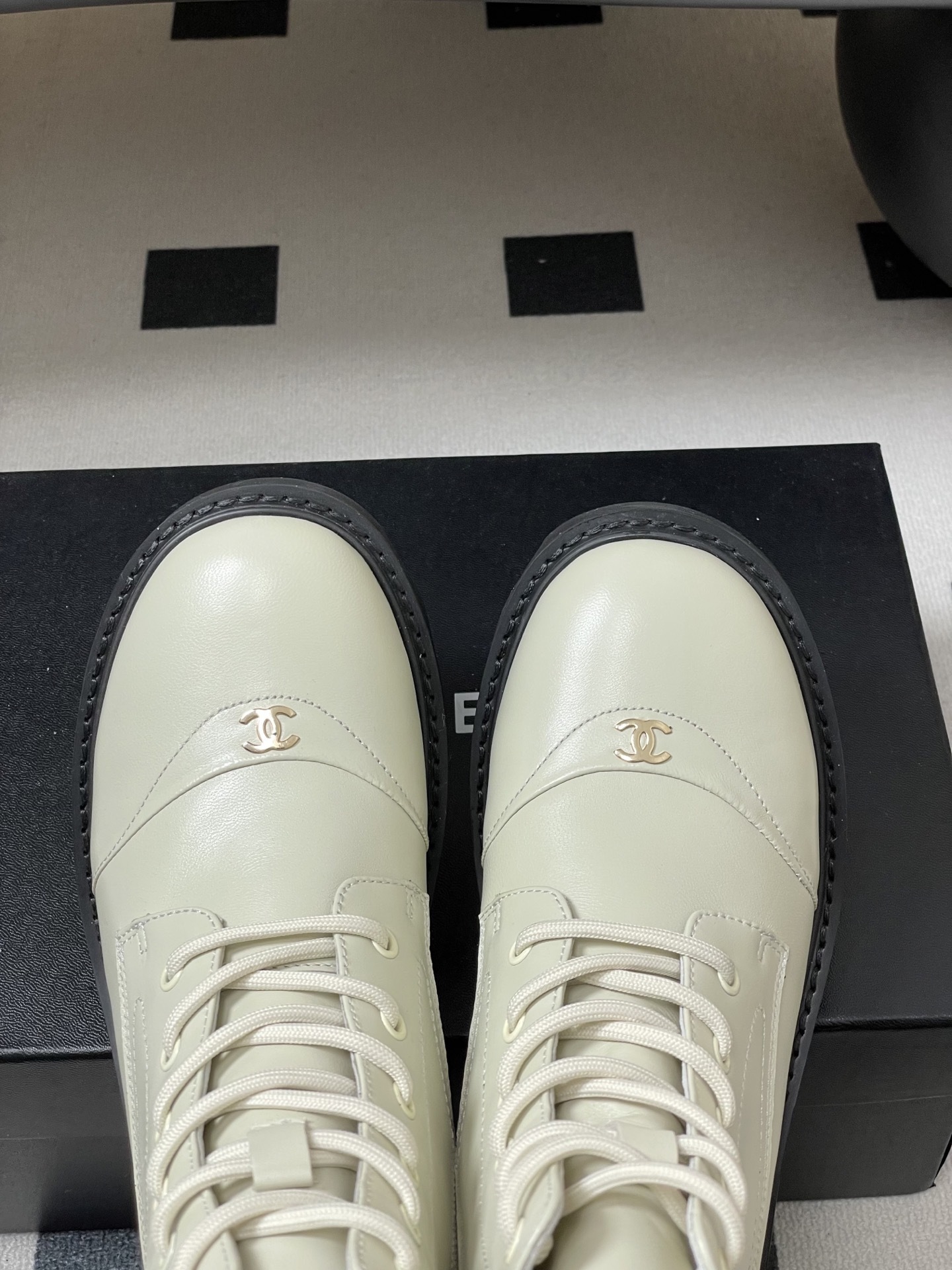 Luxury Cream Leather Combat Boots - Chunky Lug Sole Lace-Up