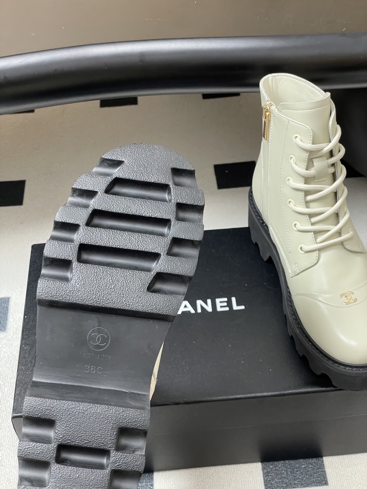 Luxury Cream Leather Combat Boots - Chunky Lug Sole Lace-Up