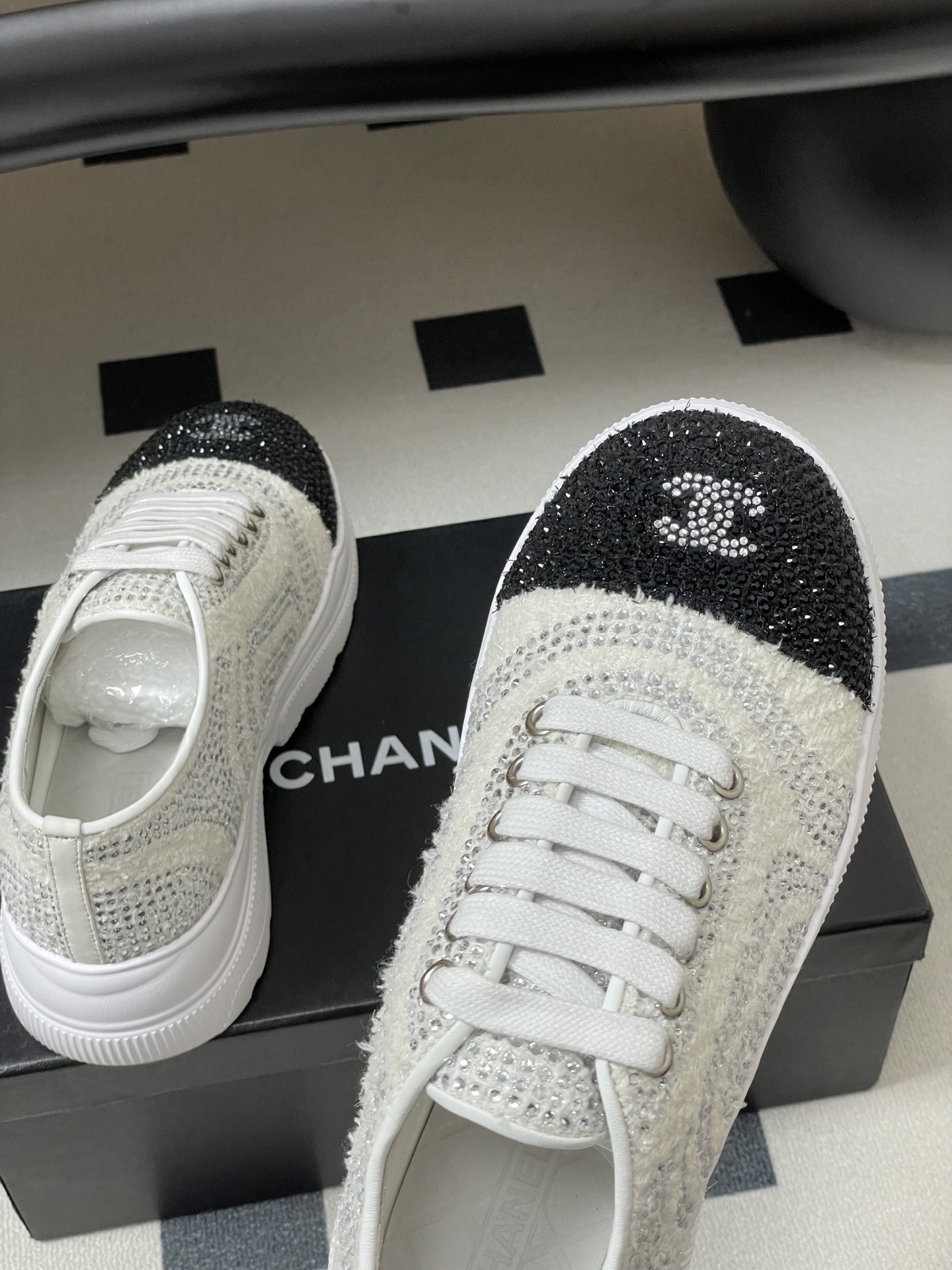 Luxury Rhinestone Tweed Platform Sneakers - Elegant White & Black