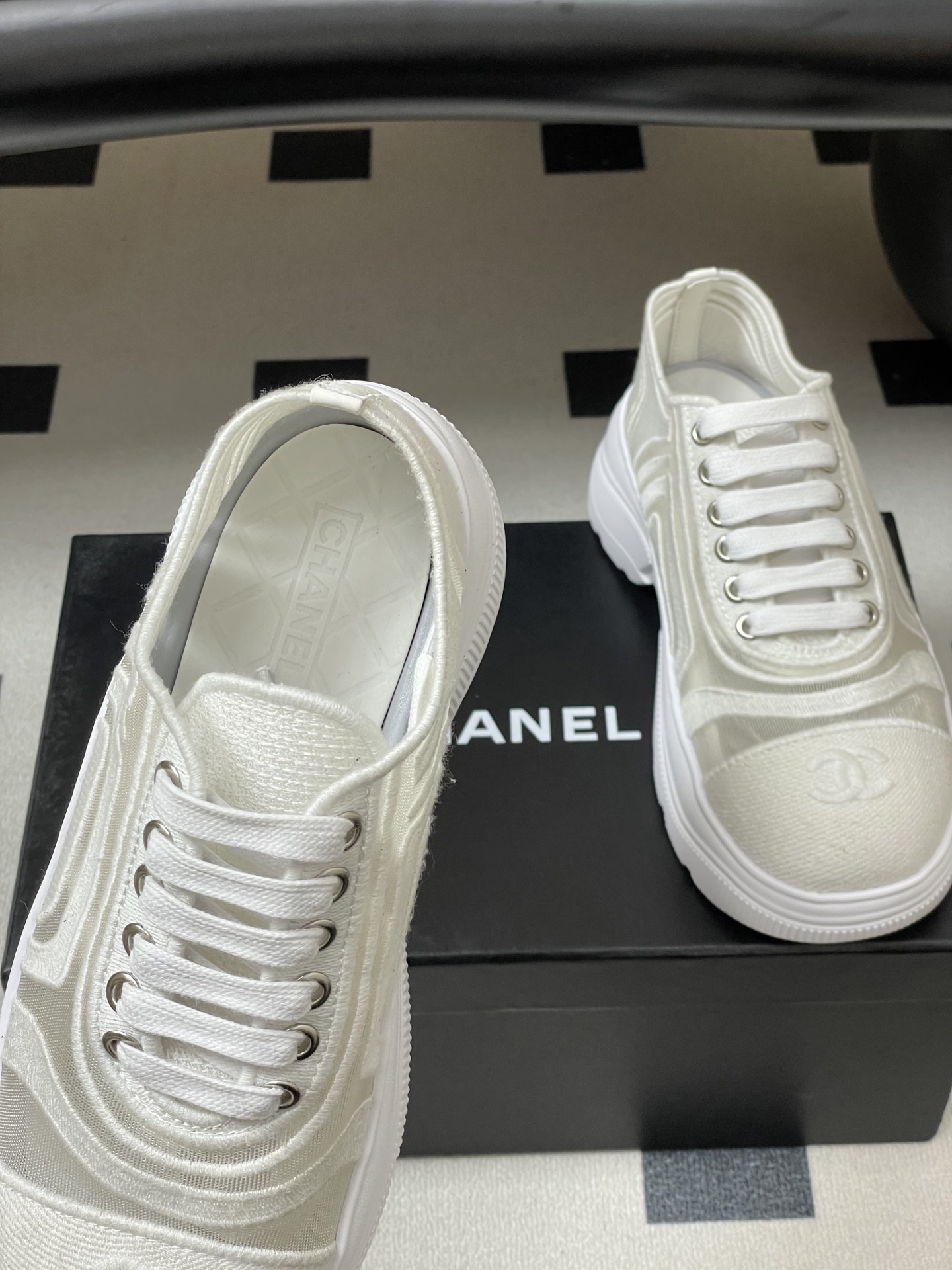 Luxury White Mesh Platform Sneakers - Premium Breathable Sporty Shoes